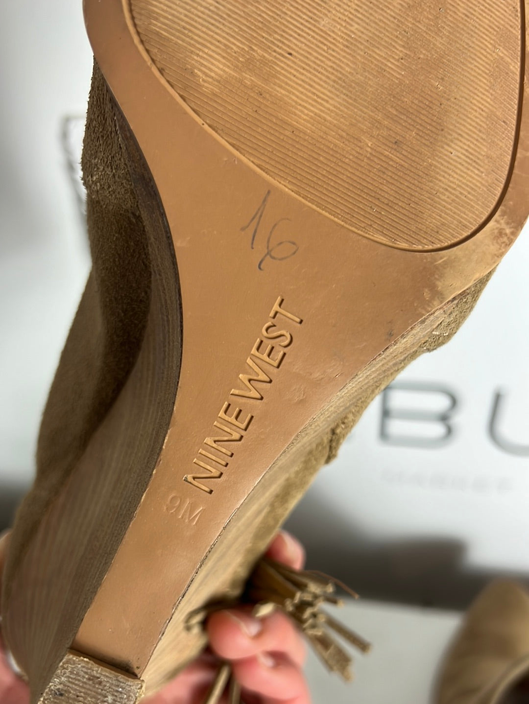 NINE WEST. Camel leather ankle boots, size 40