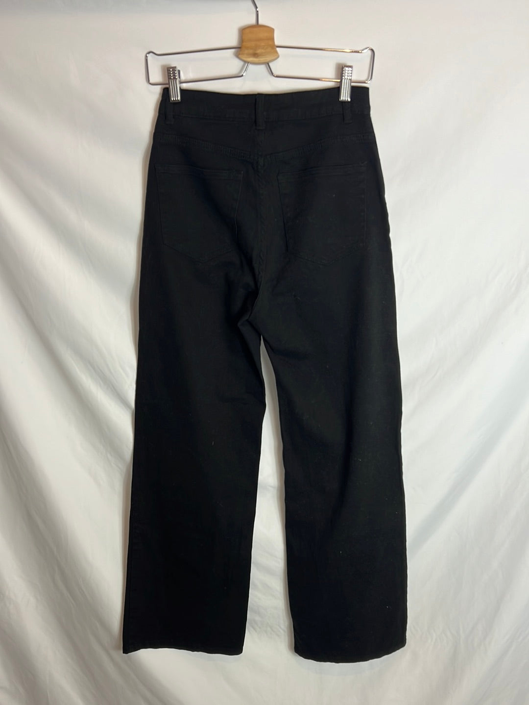 H&M. Black wide-leg denim. Size 36