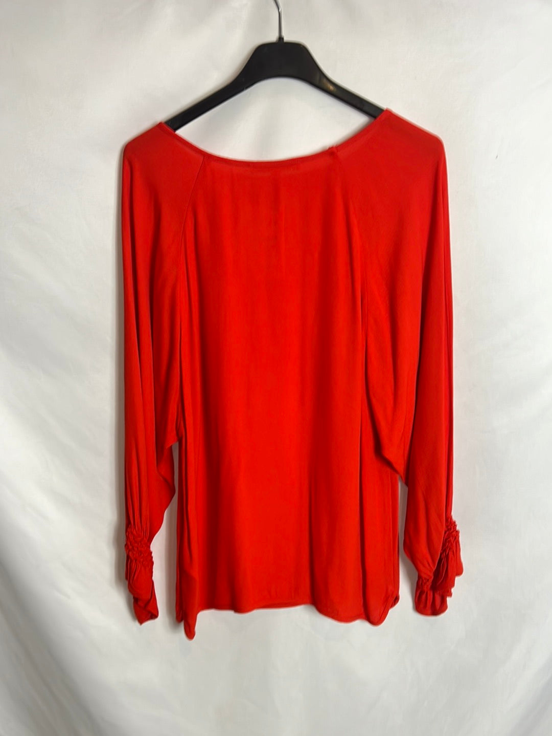 MAJE. Flowy red blouse with cuff detail. Size 1 (S)