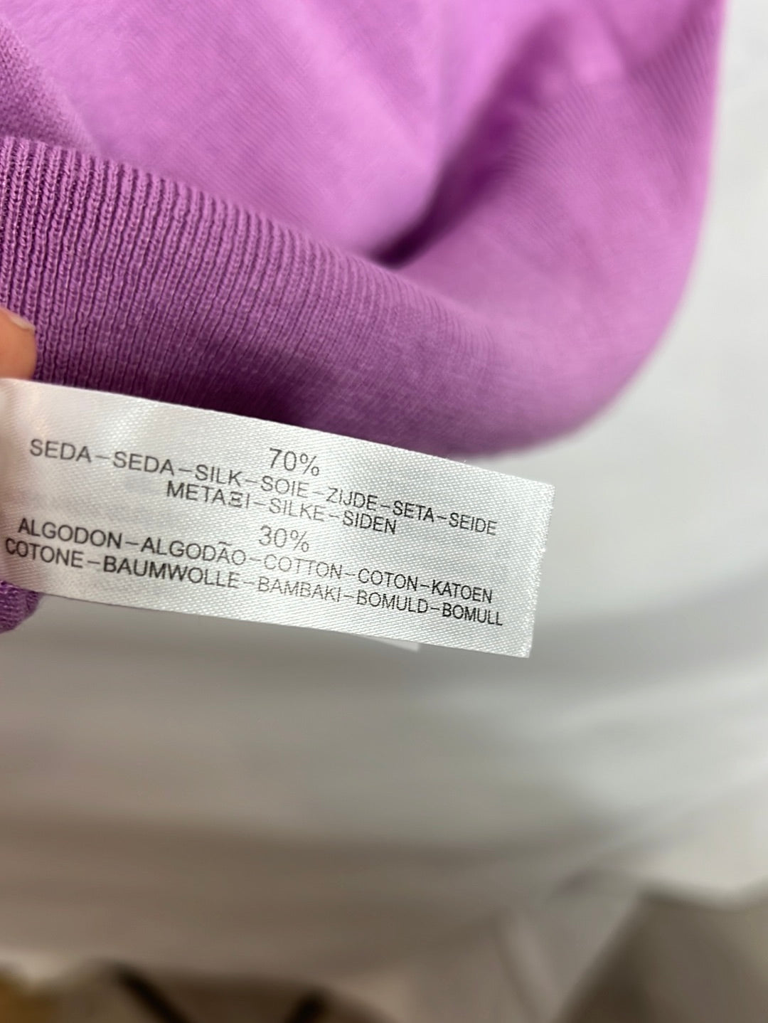 OTRAS. Top morado seda y algodón . TS