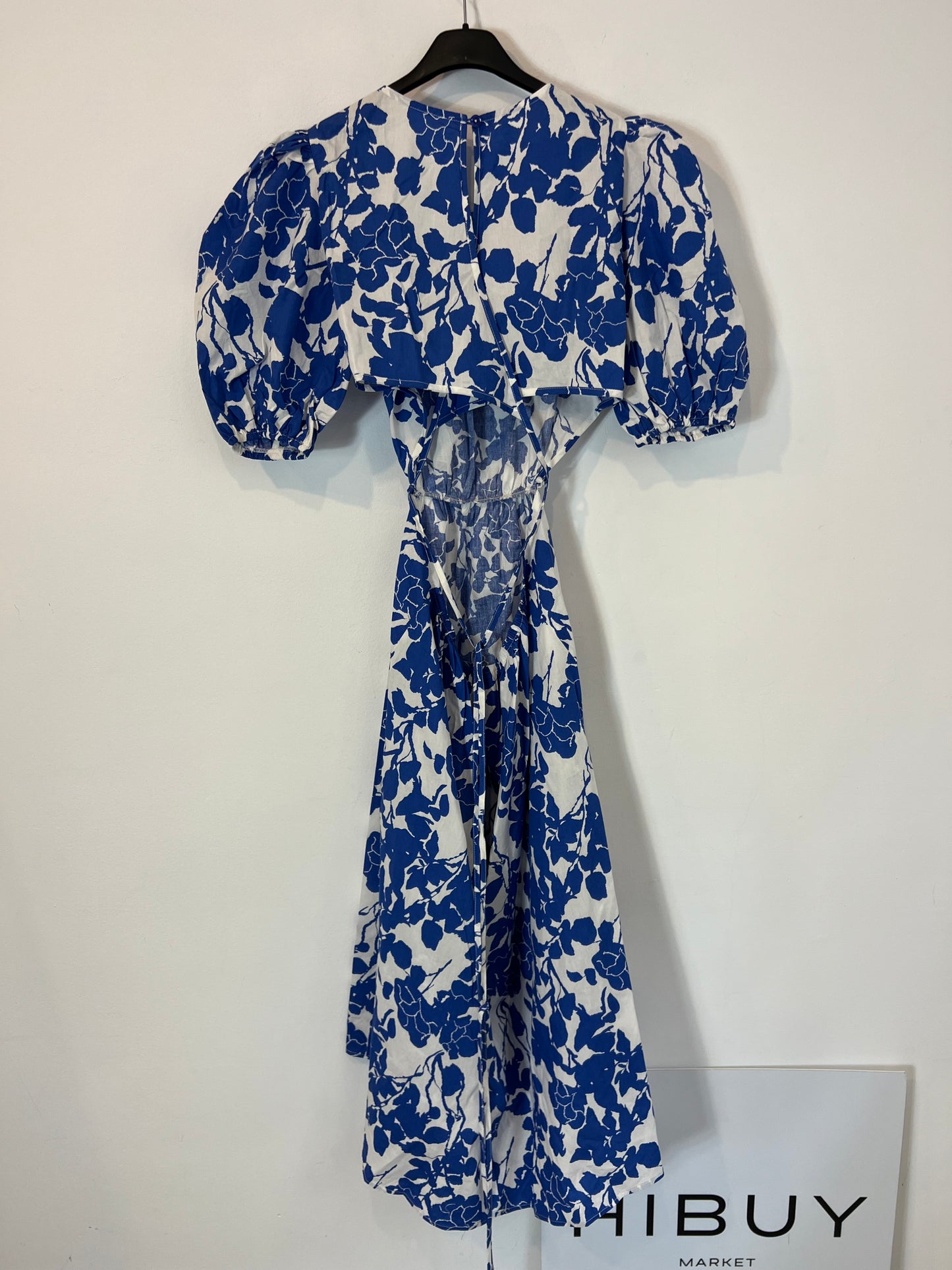 OTRAS. Vestido largo blanco y azul flores T.u(M)