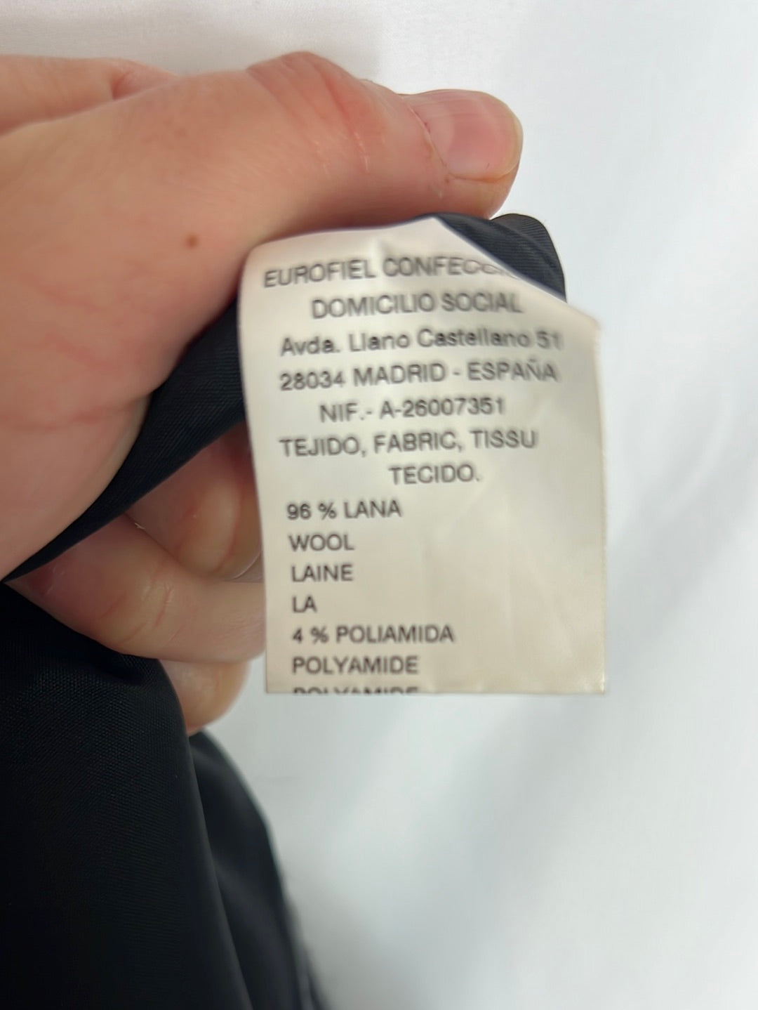 PEDRO DEL HIERRO. Falda negra lana detalle. T 38