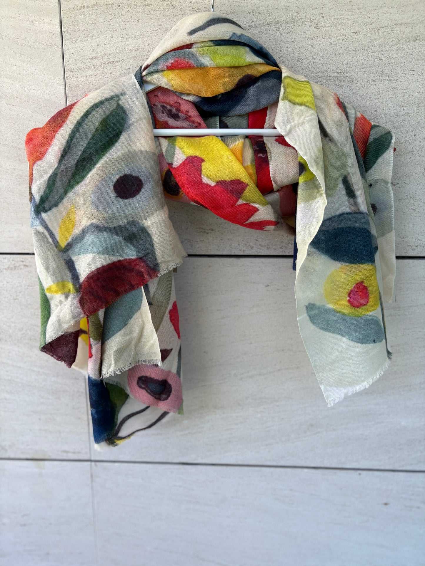 AUNTY B. Chal estampado colores cashmere y seda