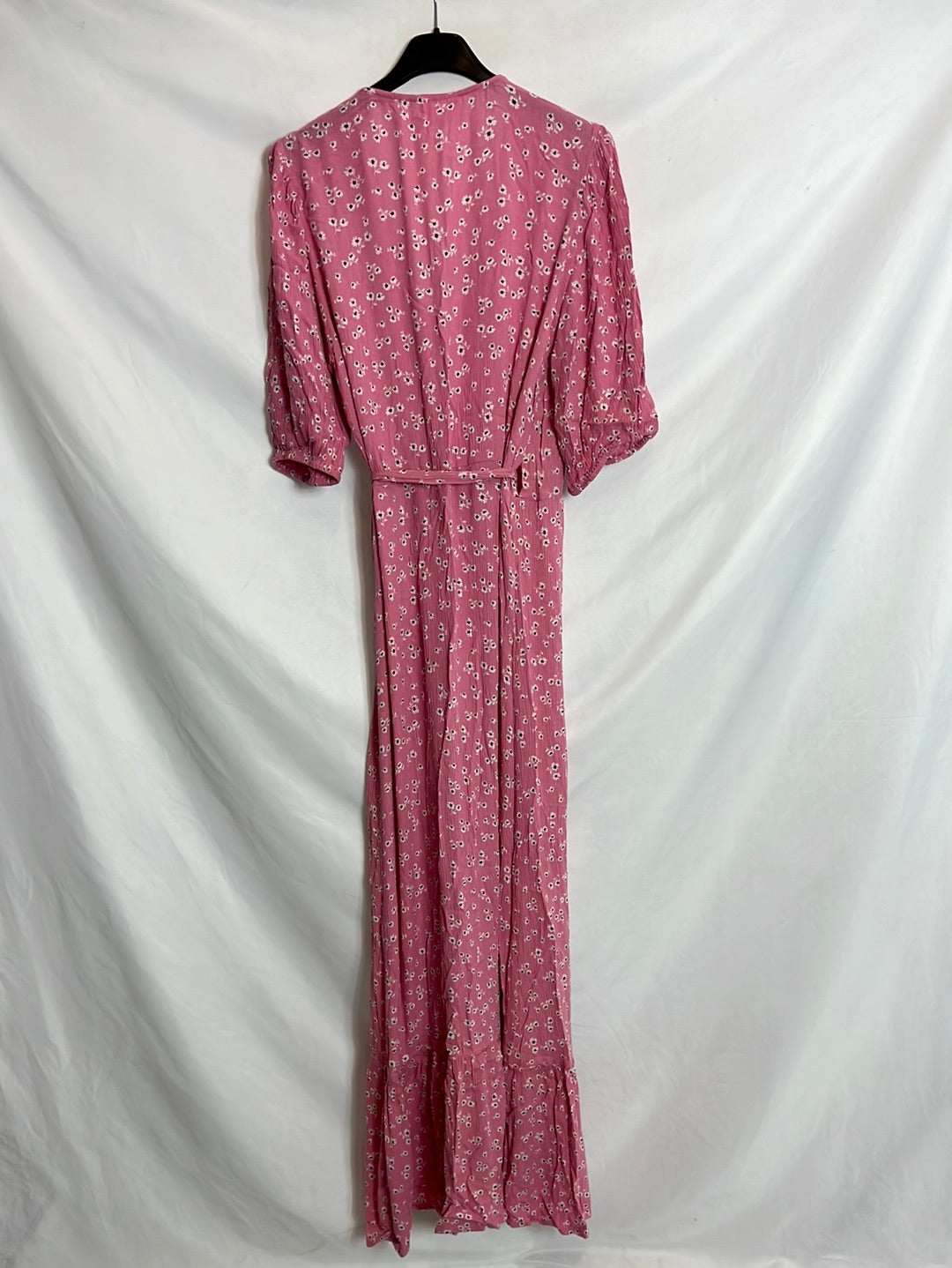 VILA. Vestido largo rosa cruzado flores. T 36