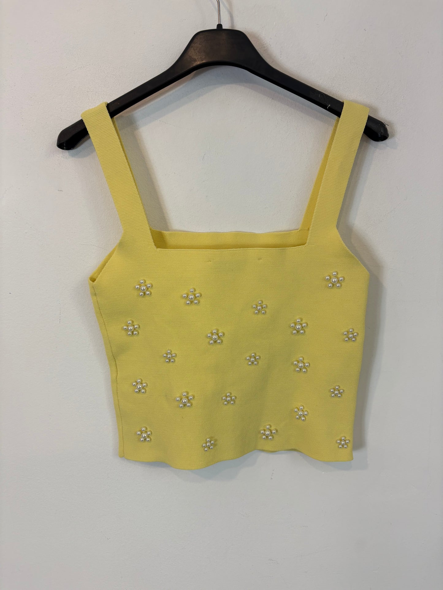 ZARA. Top amarillo perlas T.s