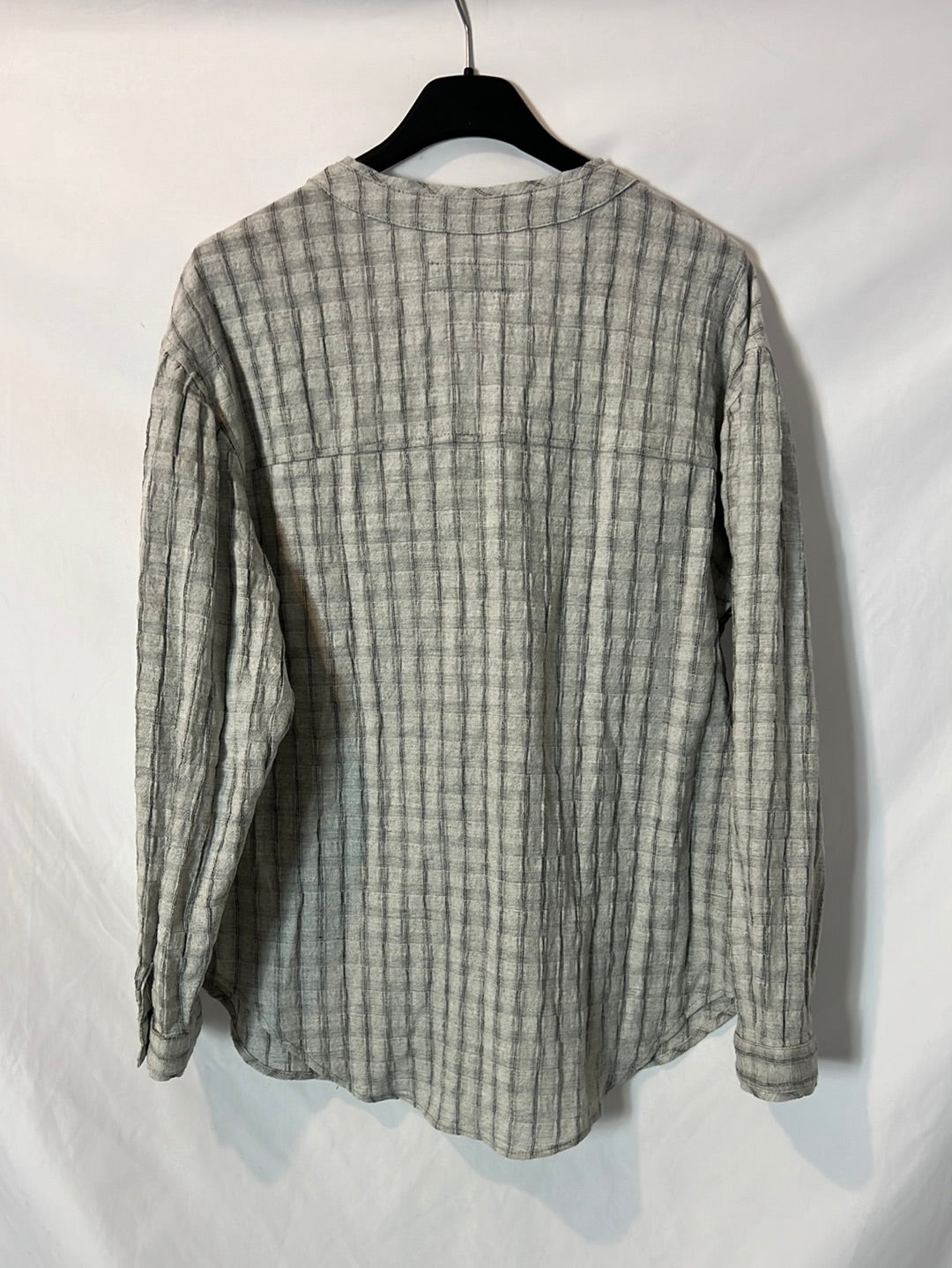 ZARA. Textured gray blouse. Size 13-14 years (S)