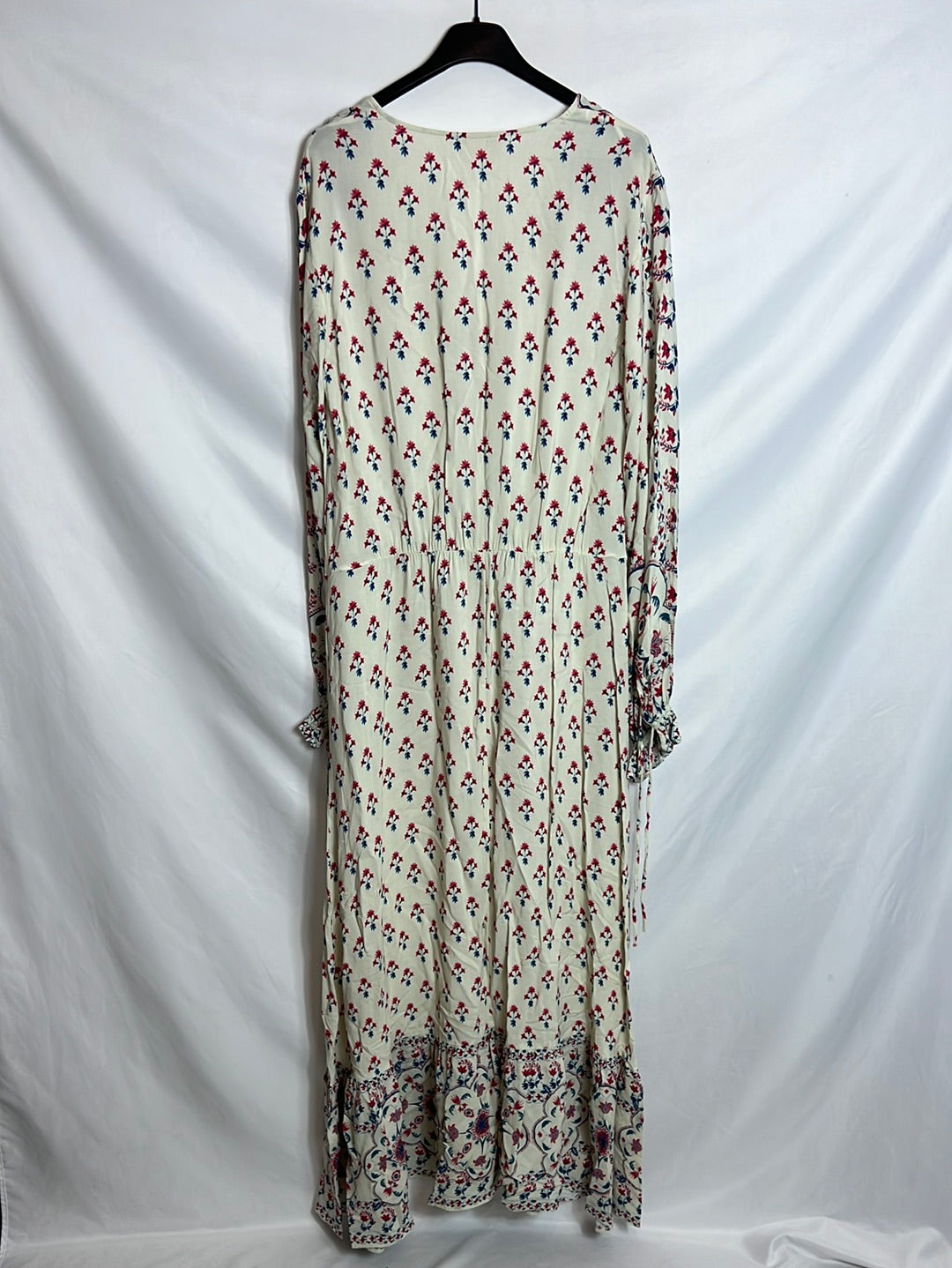 H&M. Vestido largo fluido estampado. T 36