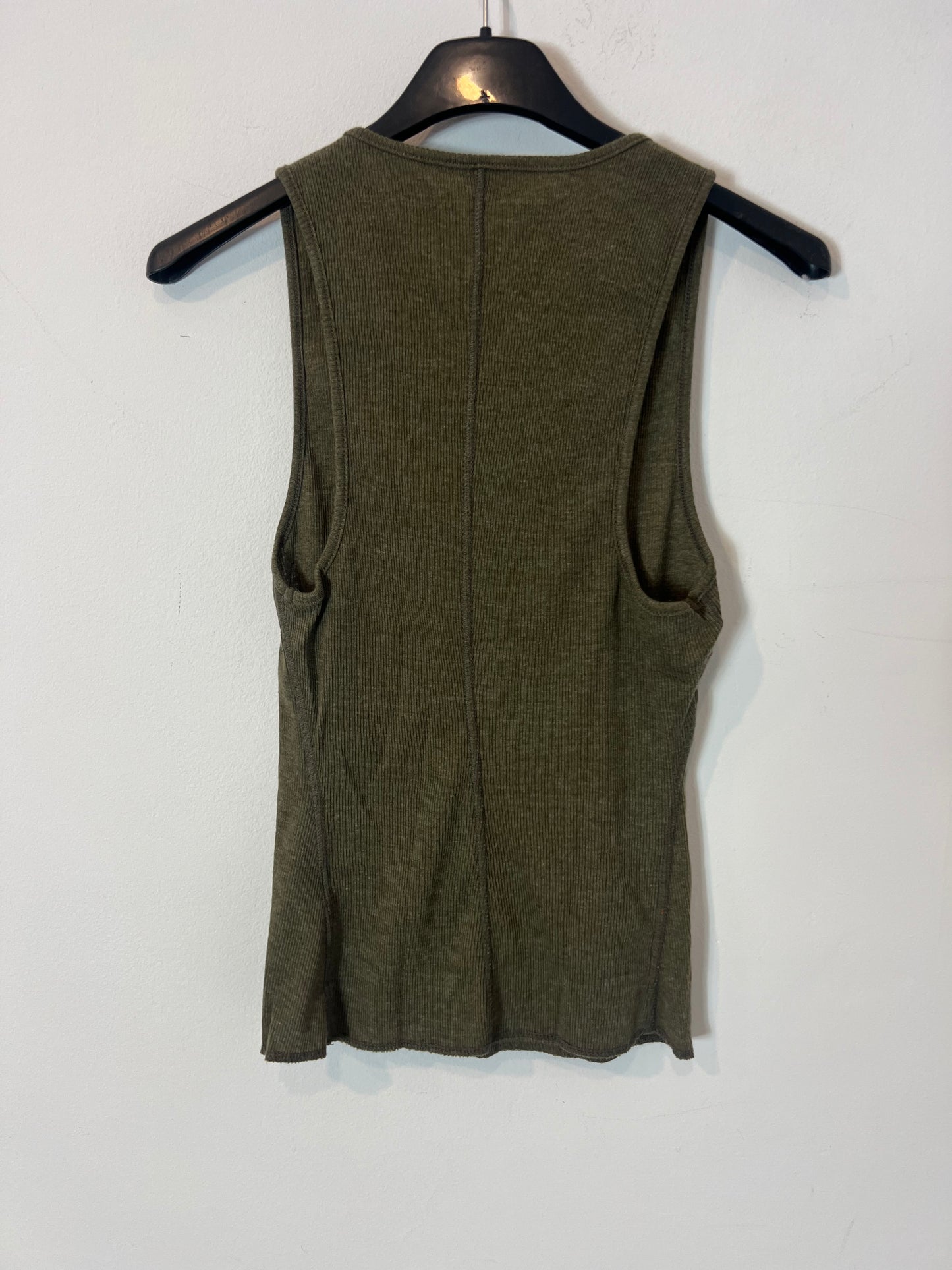 OTRAS. Top canalé verde. T S