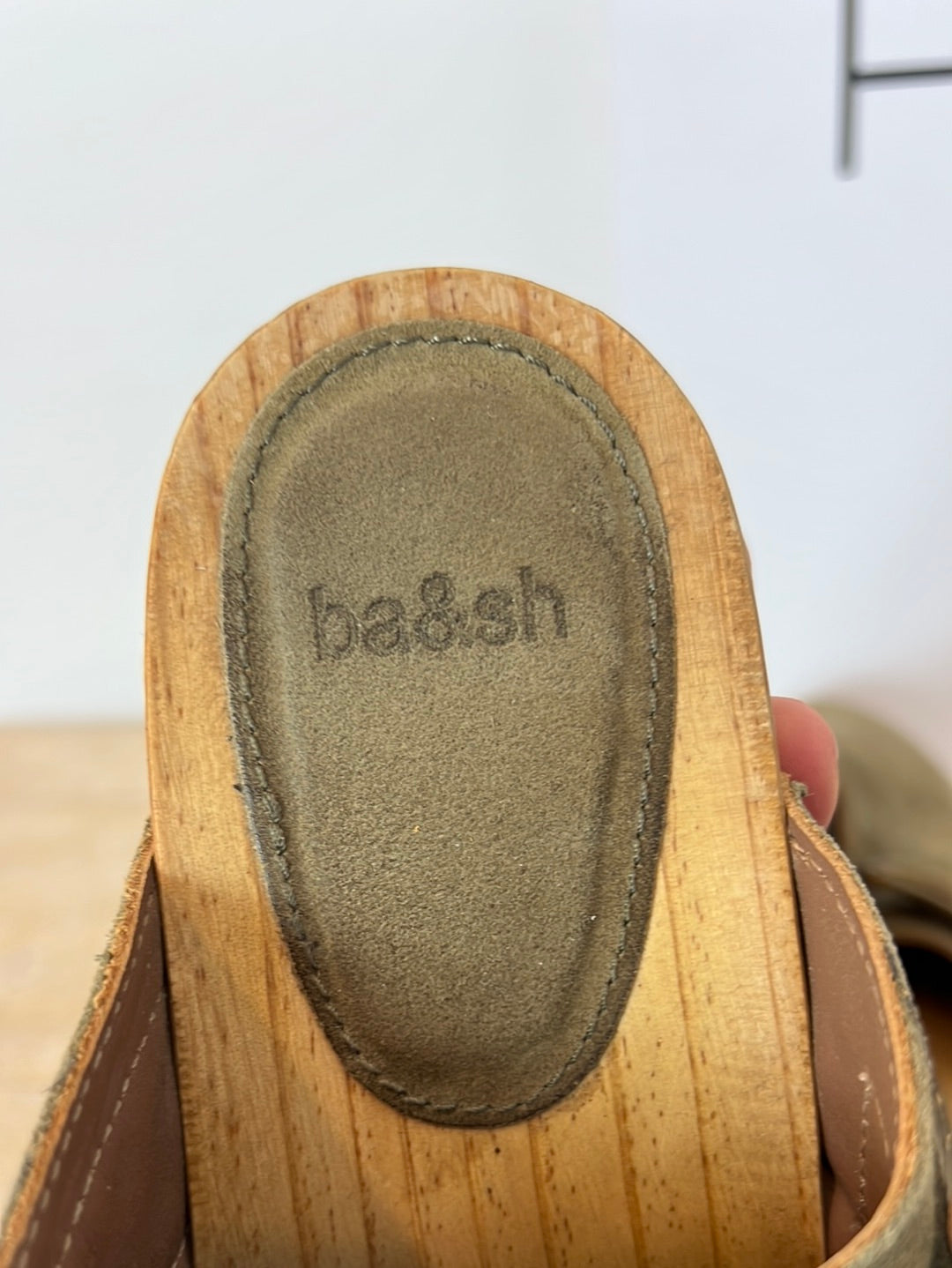 BA&SH. Green leather clogs, size 39