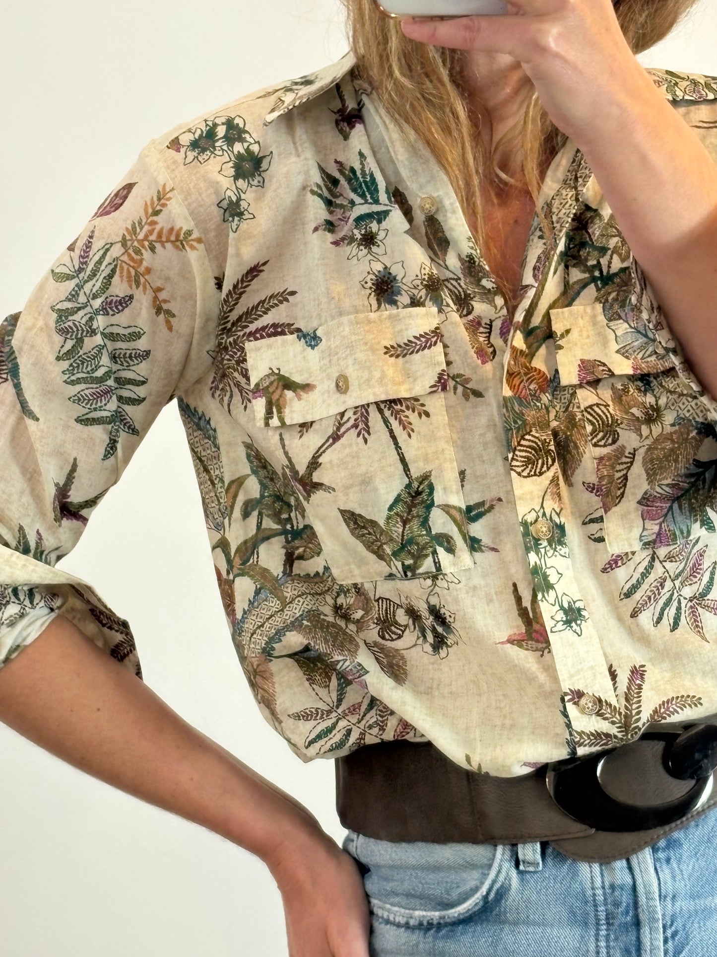 OTRAS. Cinturón marrón hebilla ovalada