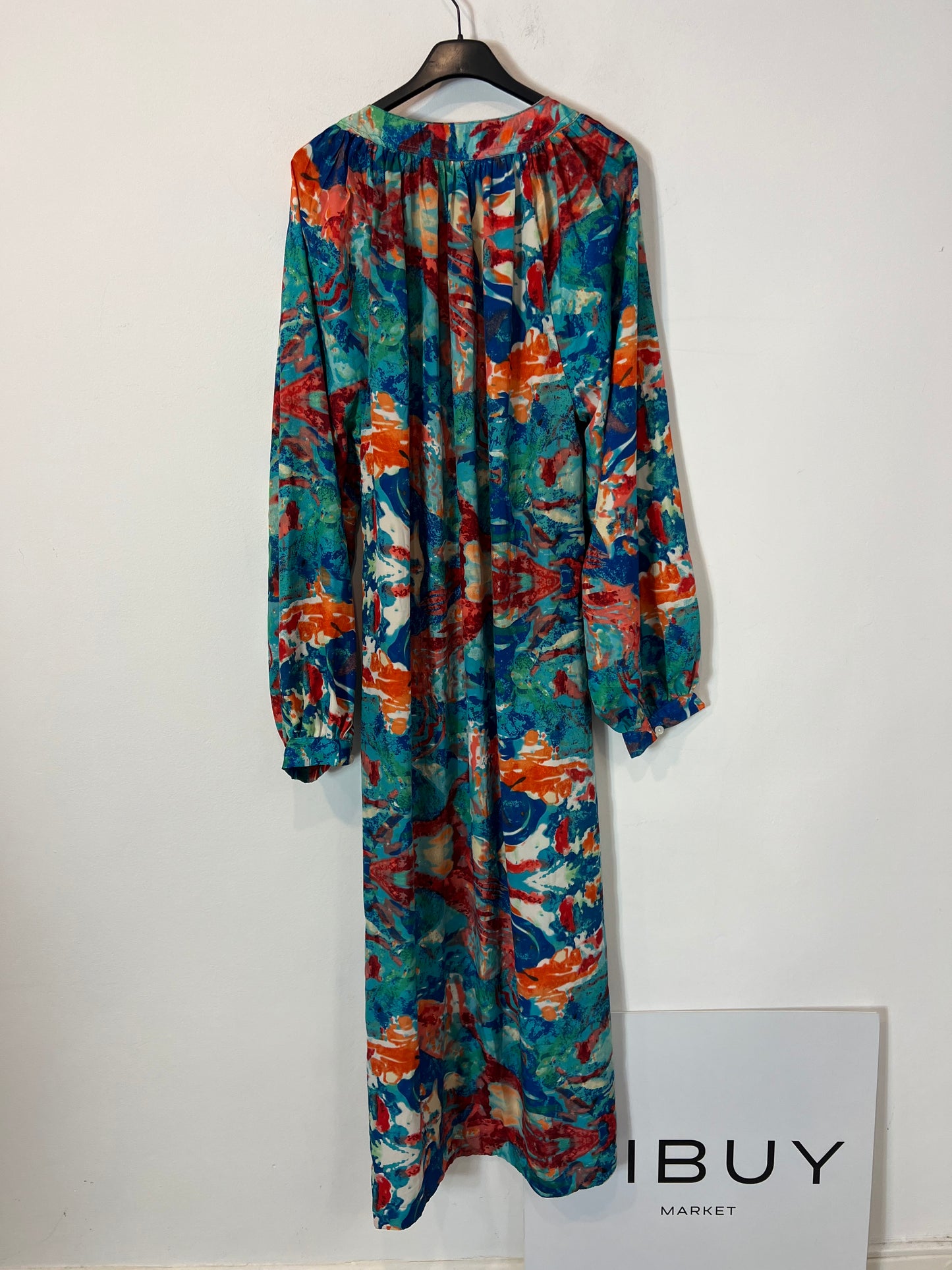 BUGANVILIA. Vestido estampado tonos azules y verdes con seda T.3xl