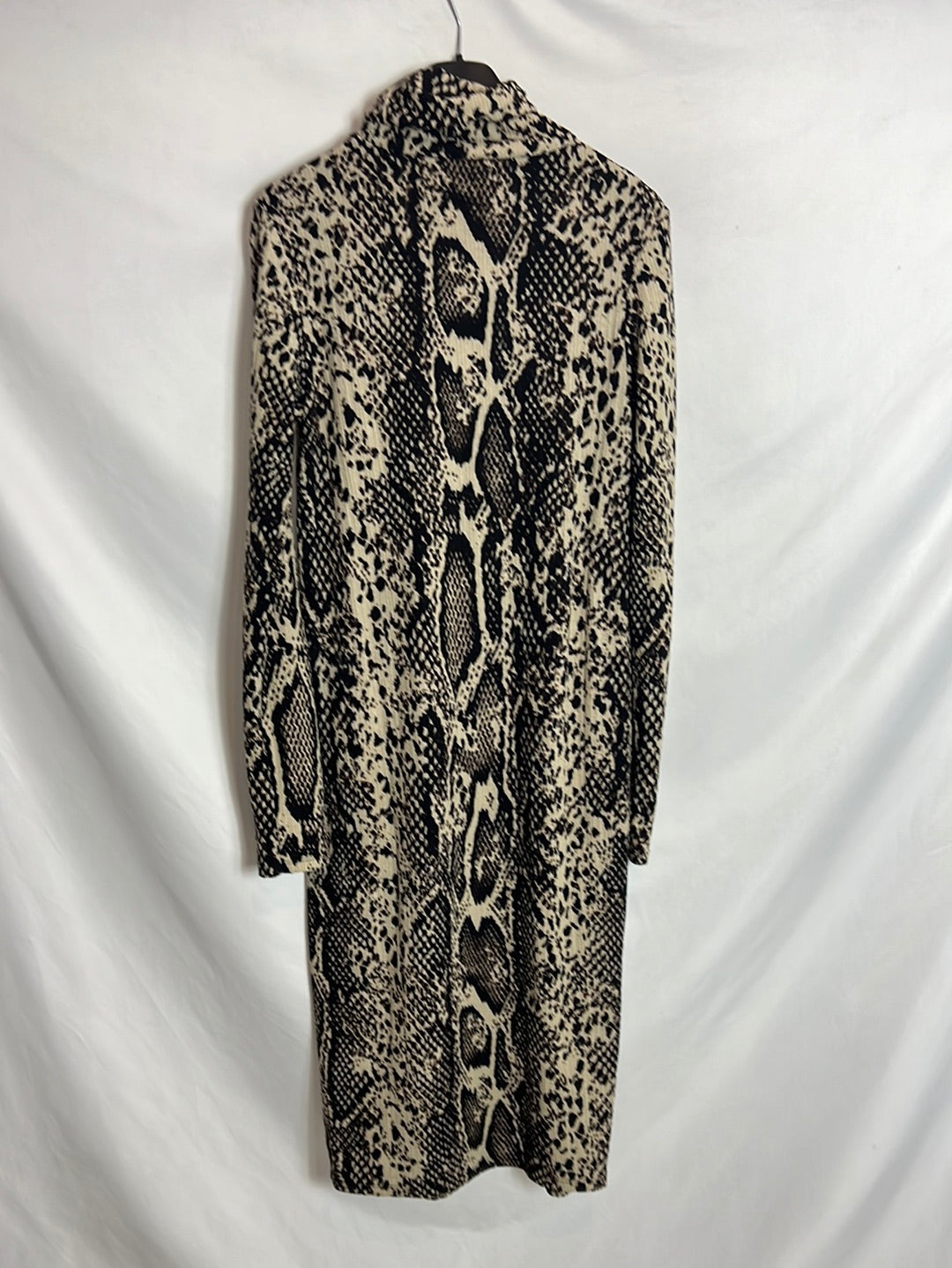 ZARA. Vestido midi animal print. T M