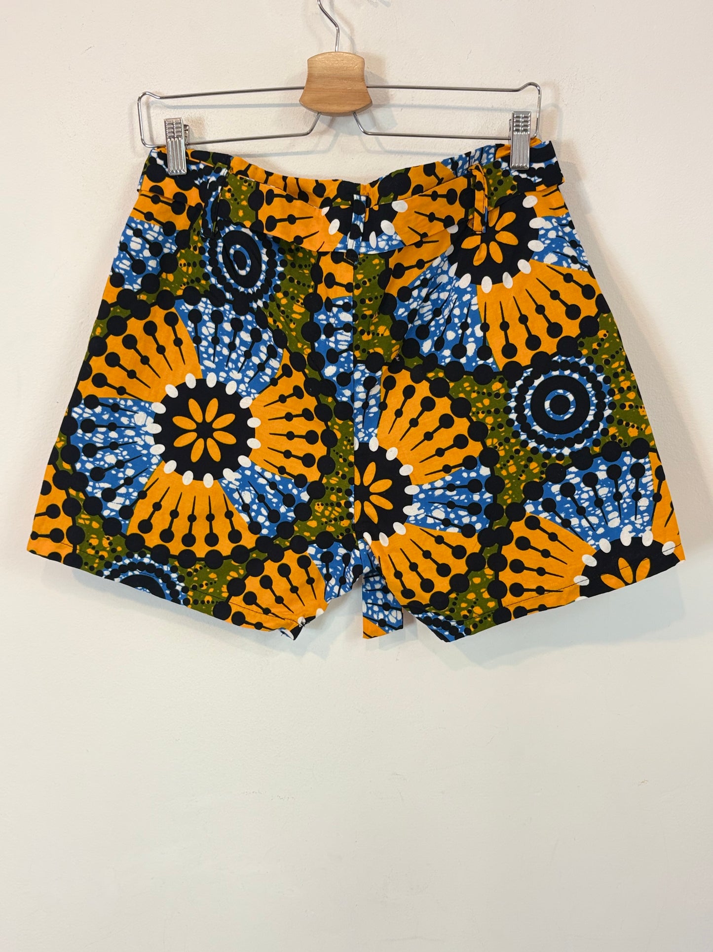 Bermudas estampado africano
