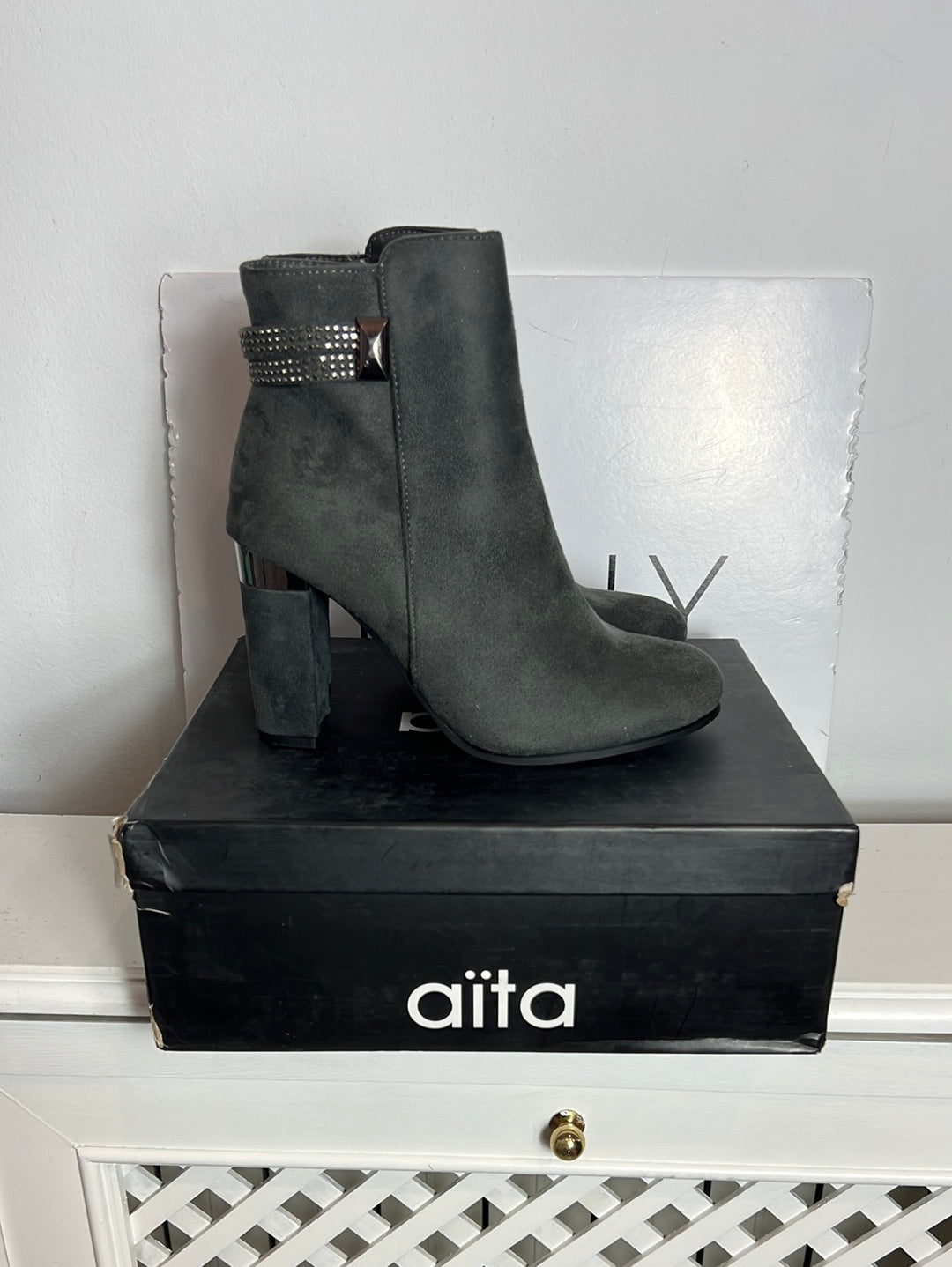AITA. Gray ankle boots with details. Size 40