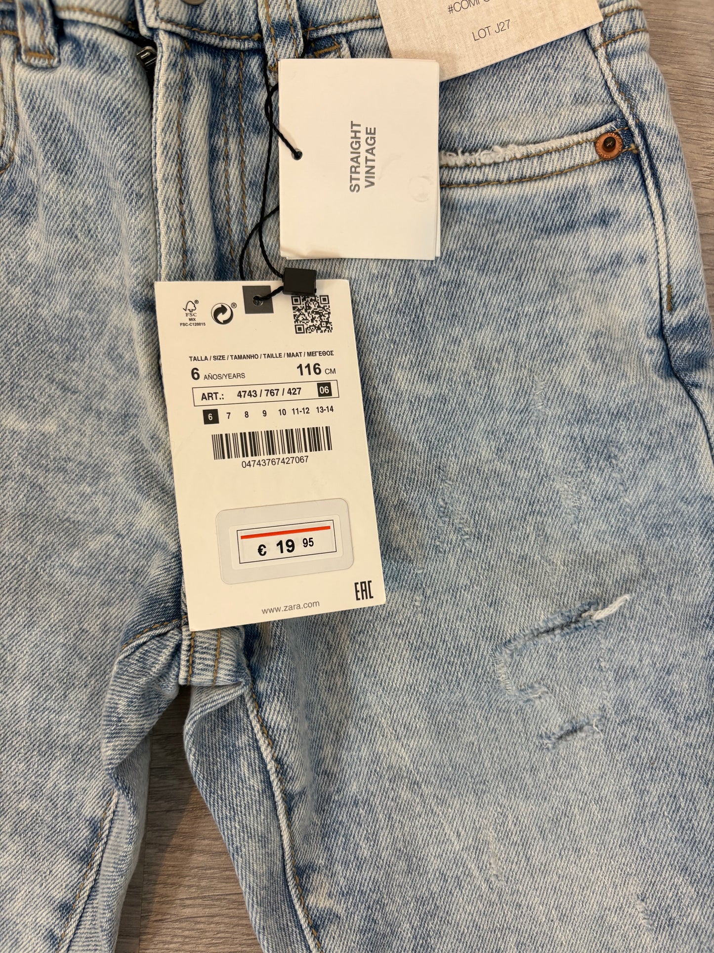 ZARA. Light straight-leg denim for kids. Size 6 years