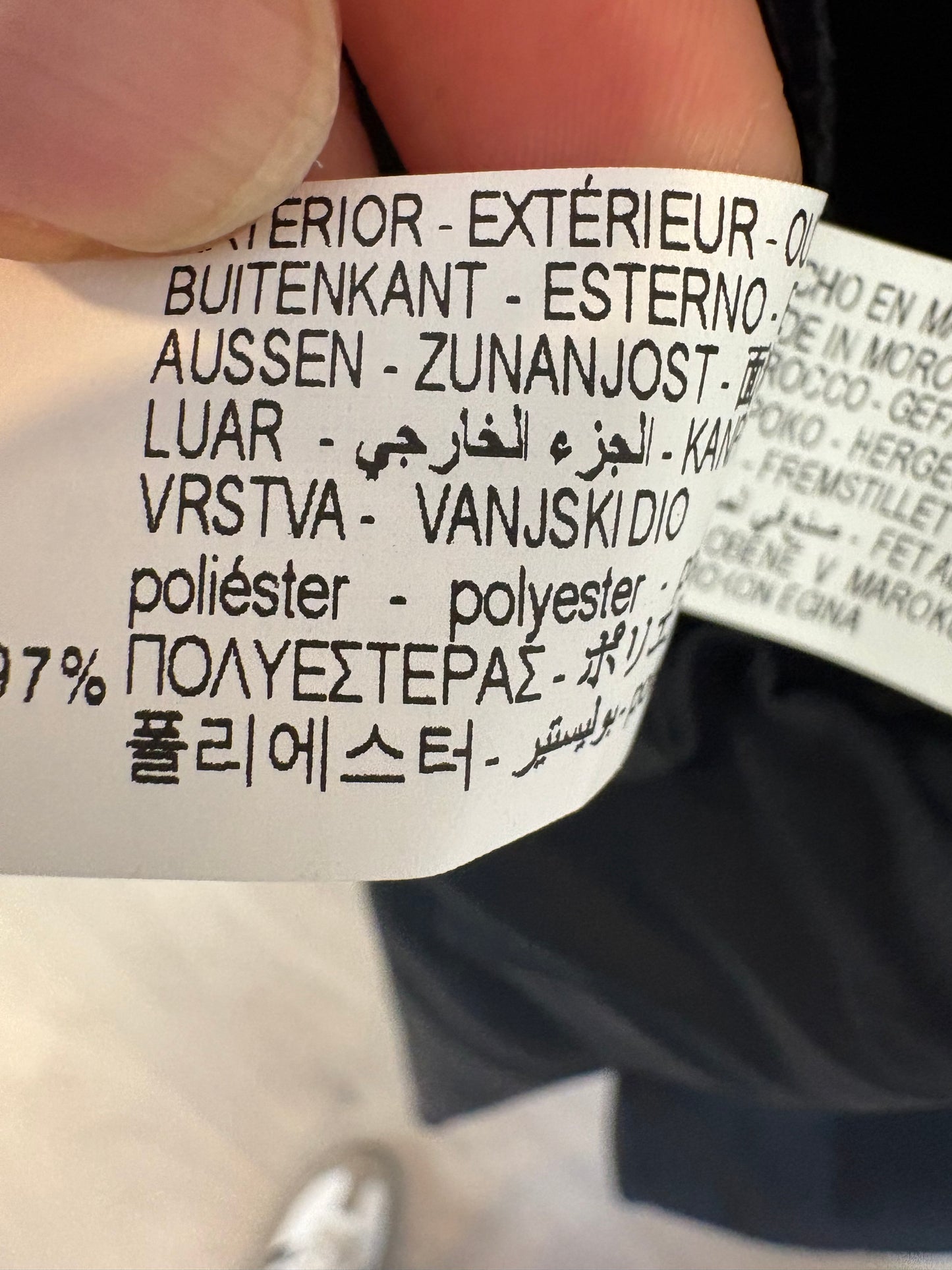 ZARA. Vestido negro detalle espalda