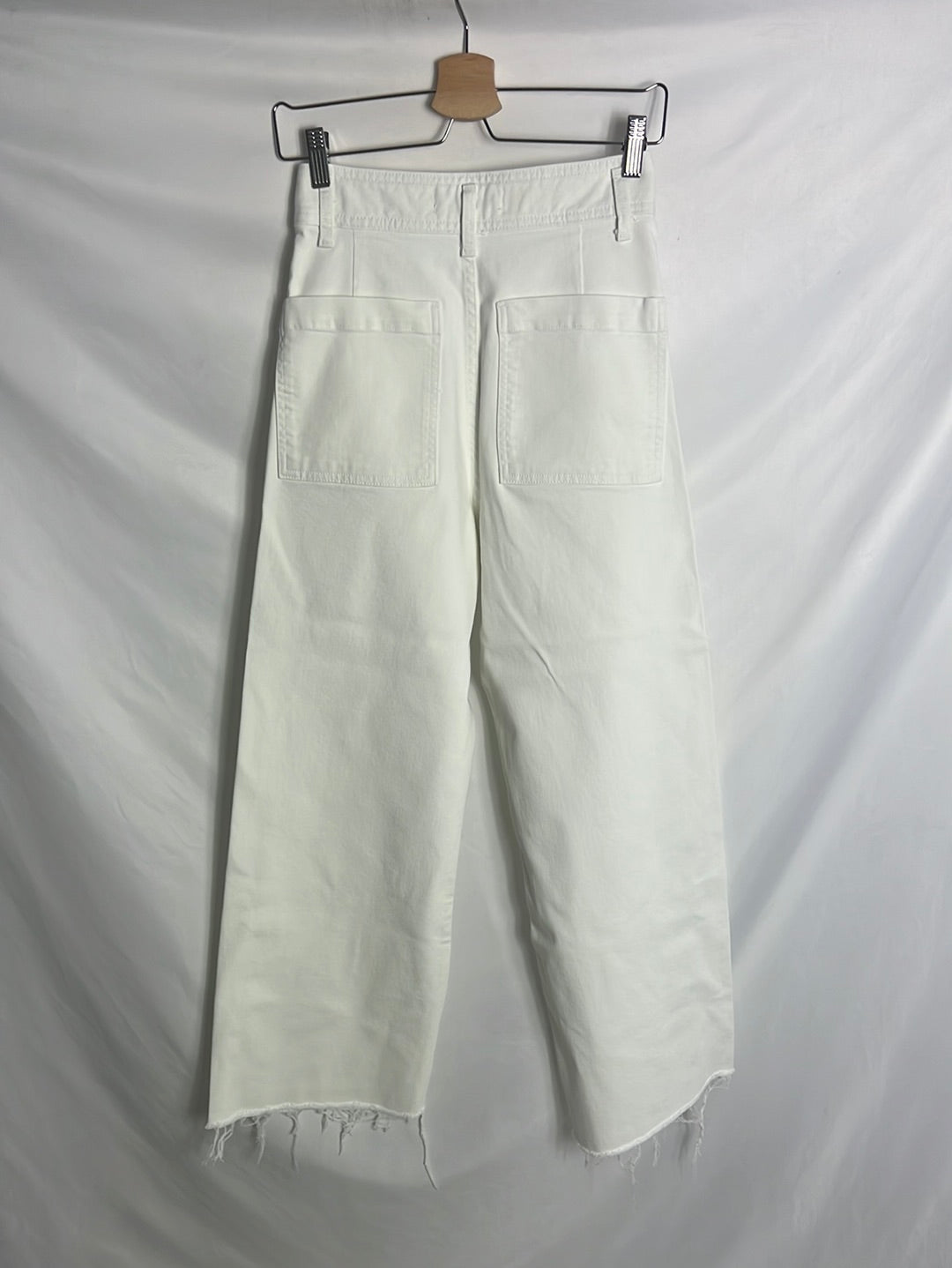 ZARA. White denim culottes. Size 38