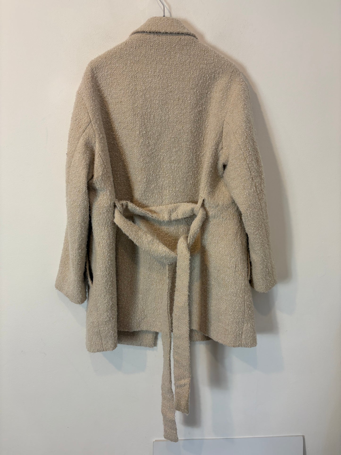 ZARA. Mustard textured back top. TS