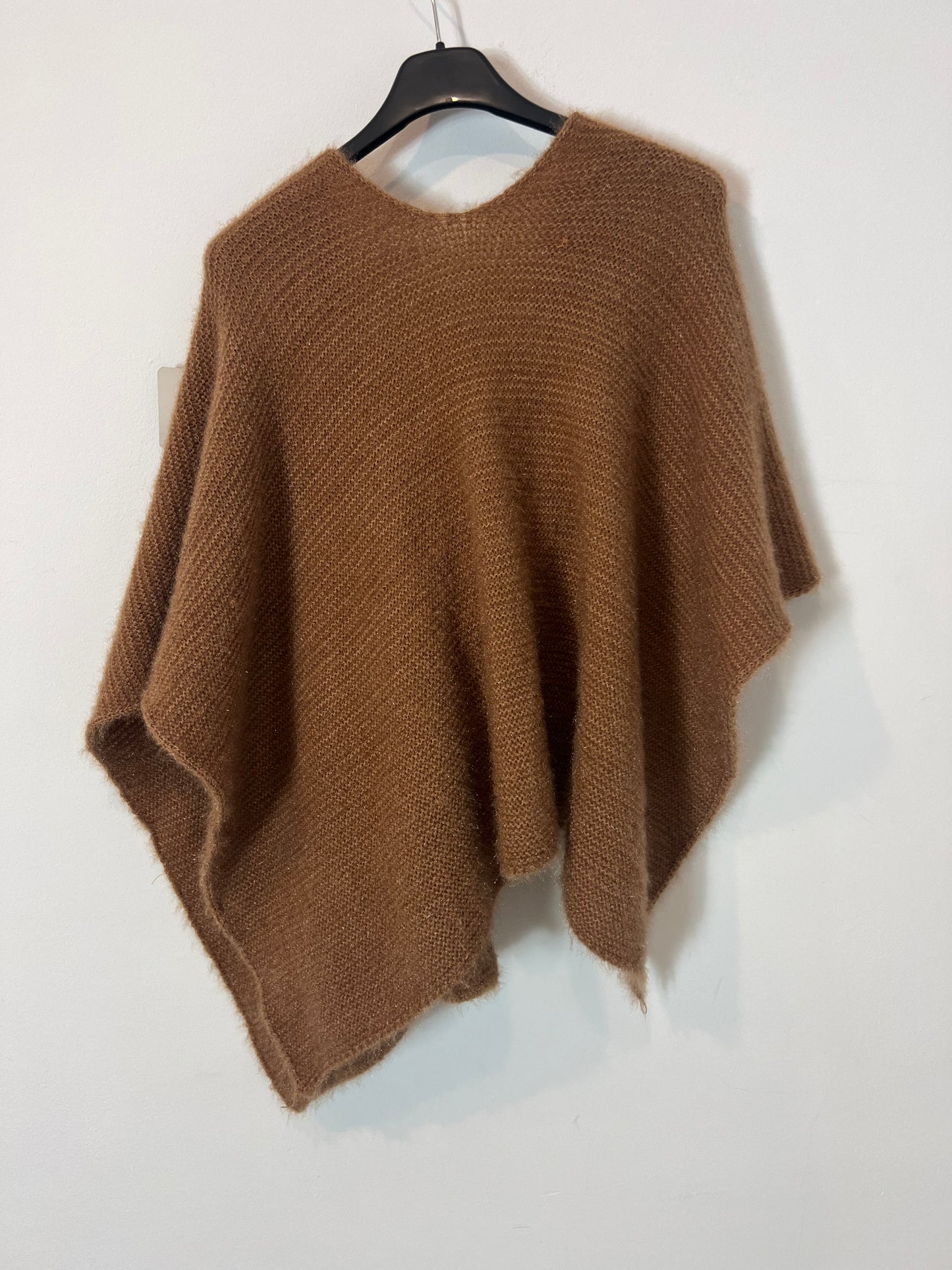OTHERS. Camel poncho, TU threads