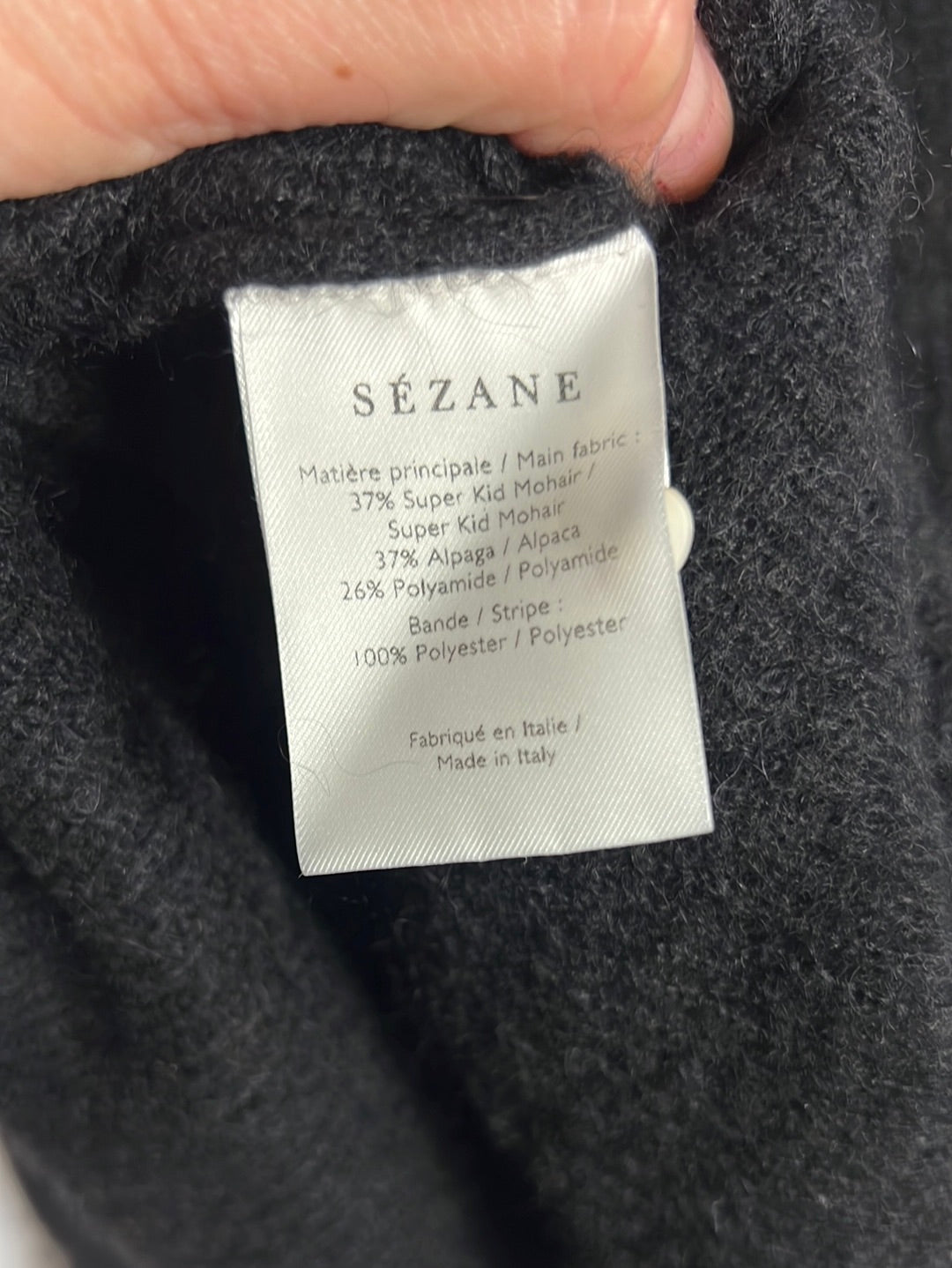 SÉZANE. Rebeca negra botones perla. T XS(S/M) (Tara)