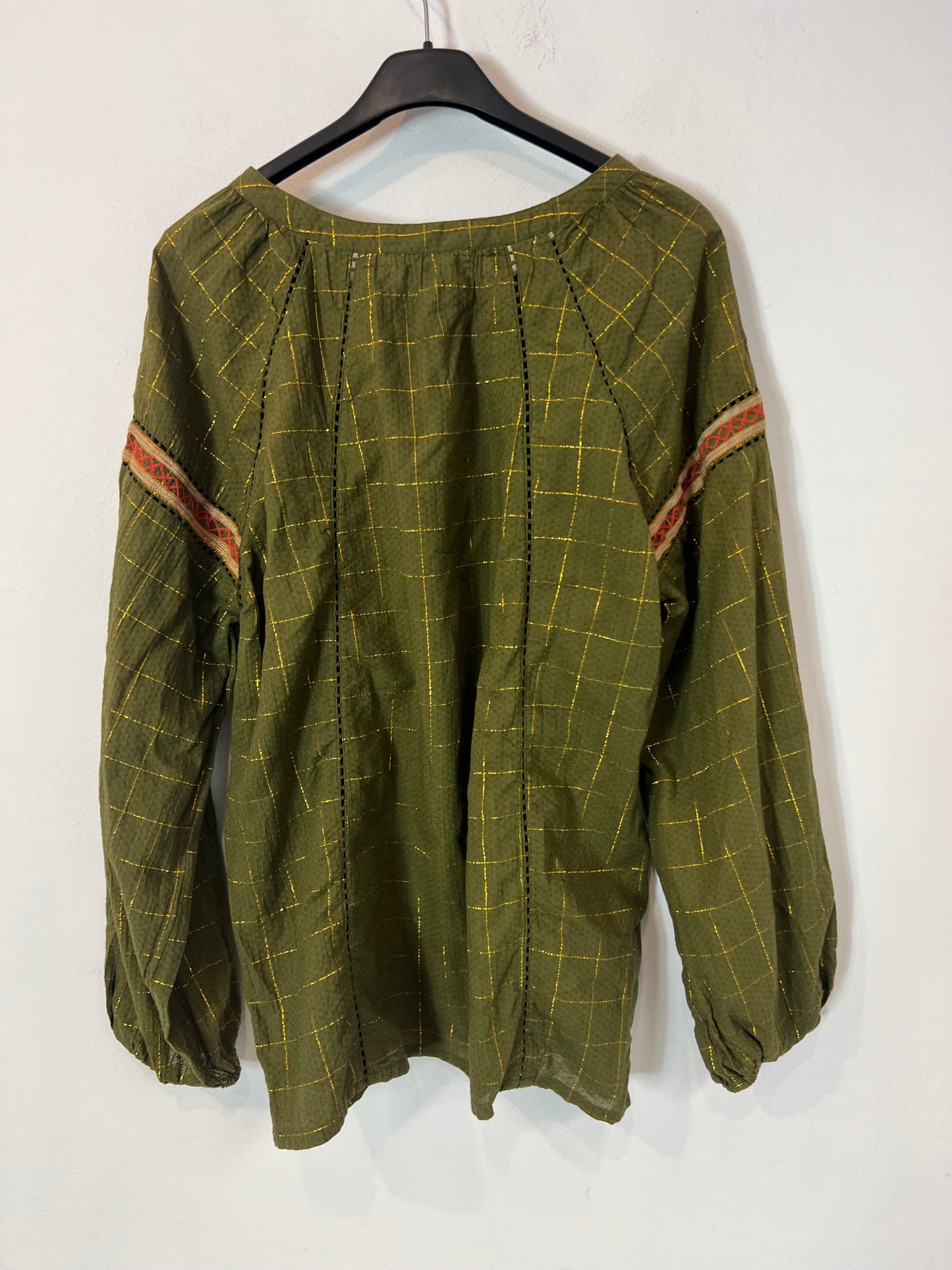 MAISON HOTEL. Green striped Ts blouse