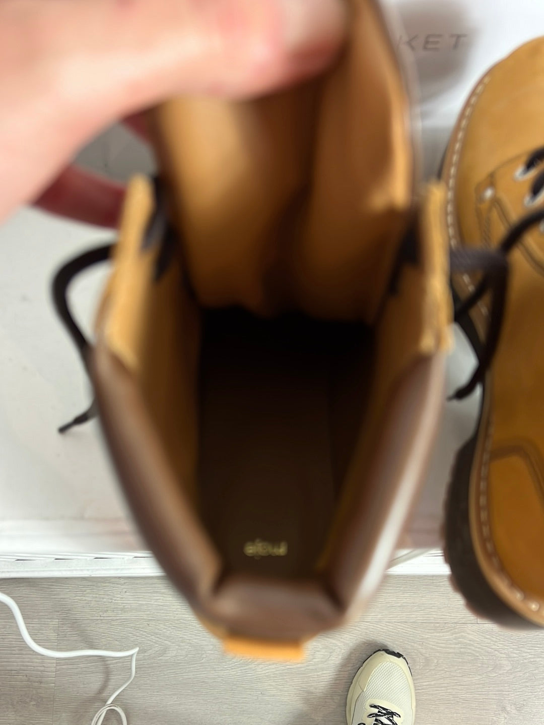 MAJE. Botas camel cordones T.39