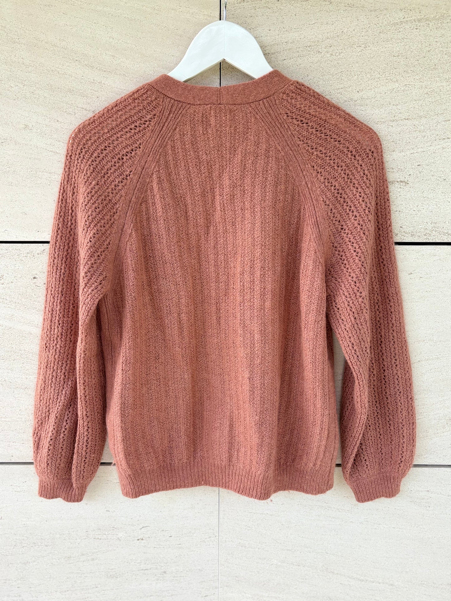 DES PETITS HAUTS. Chaqueta punto con lana