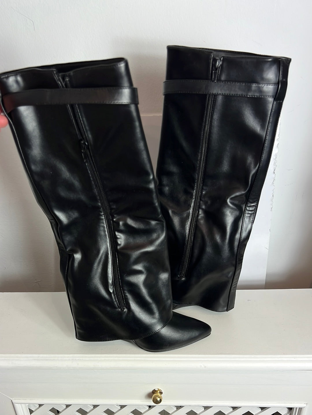 QUANTICLO. Platform high boots. Size 38