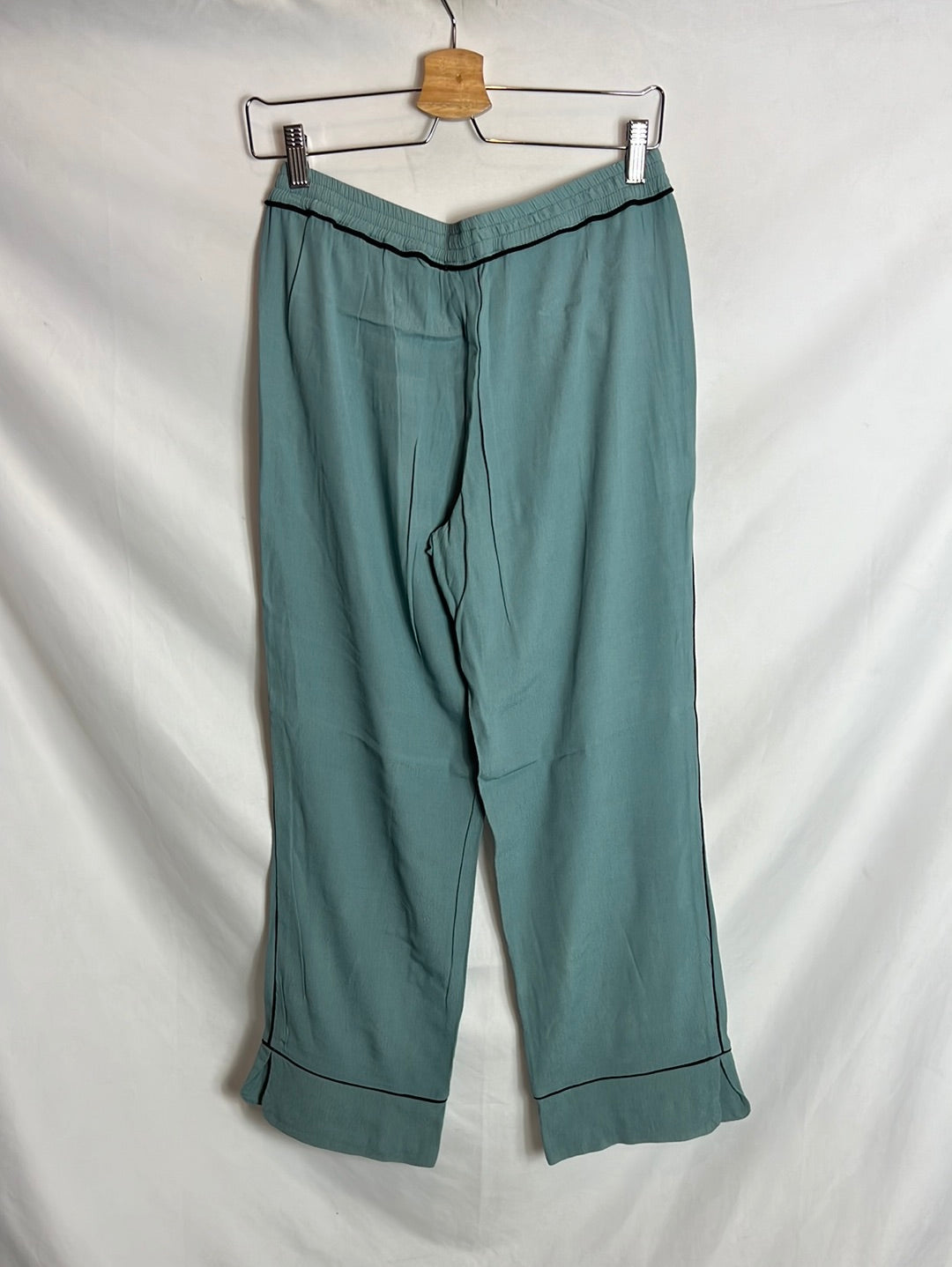 NOON. Flowy blue trousers with seam detail. Size 40