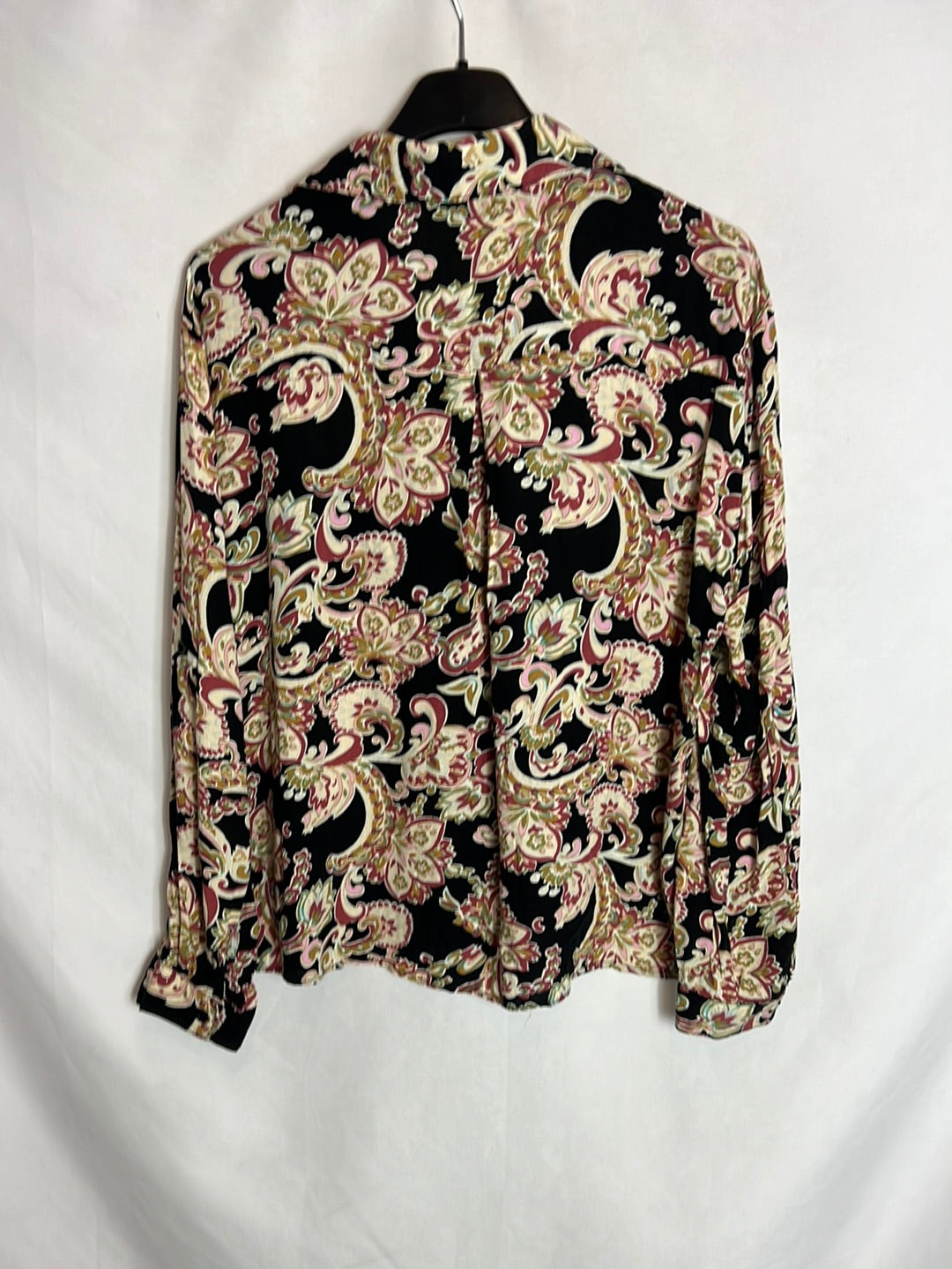 OTRAS. Camisa negra estampada fluida . T M