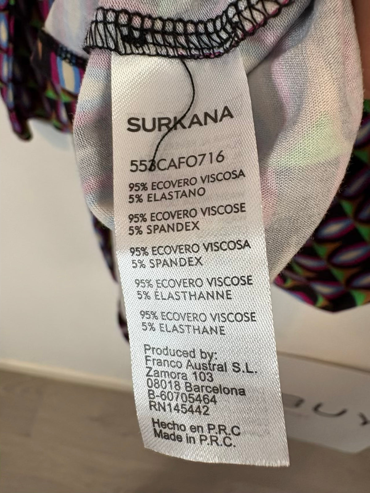 SURKANA. Vestido punto elástico estamapdo