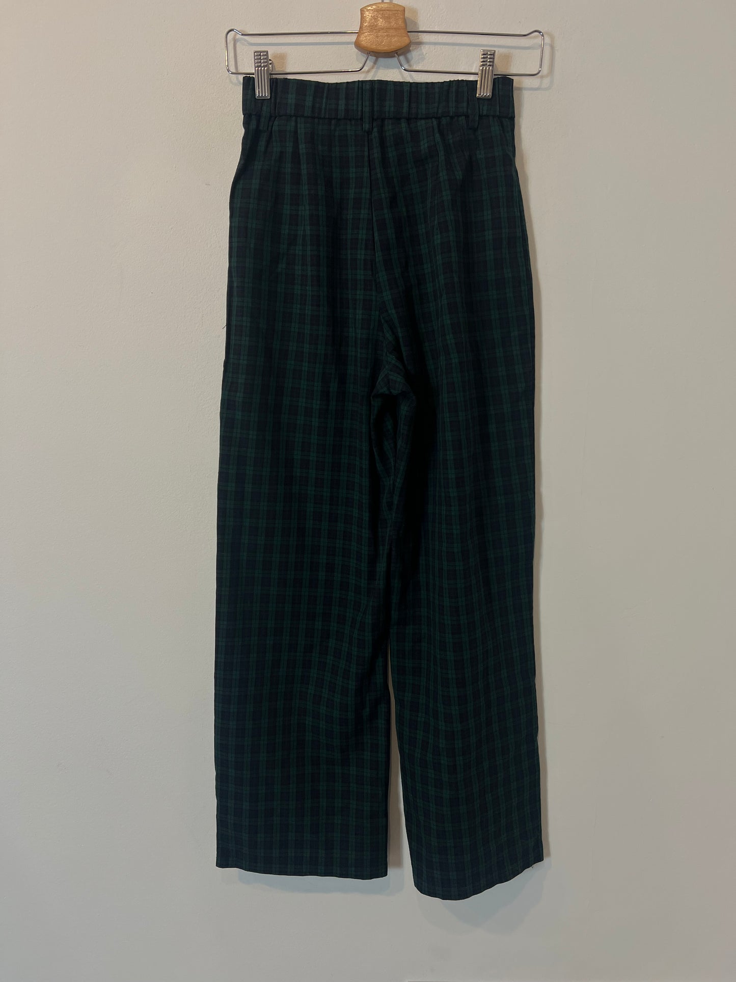 OTRAS. Pantalón pinzas cuadros