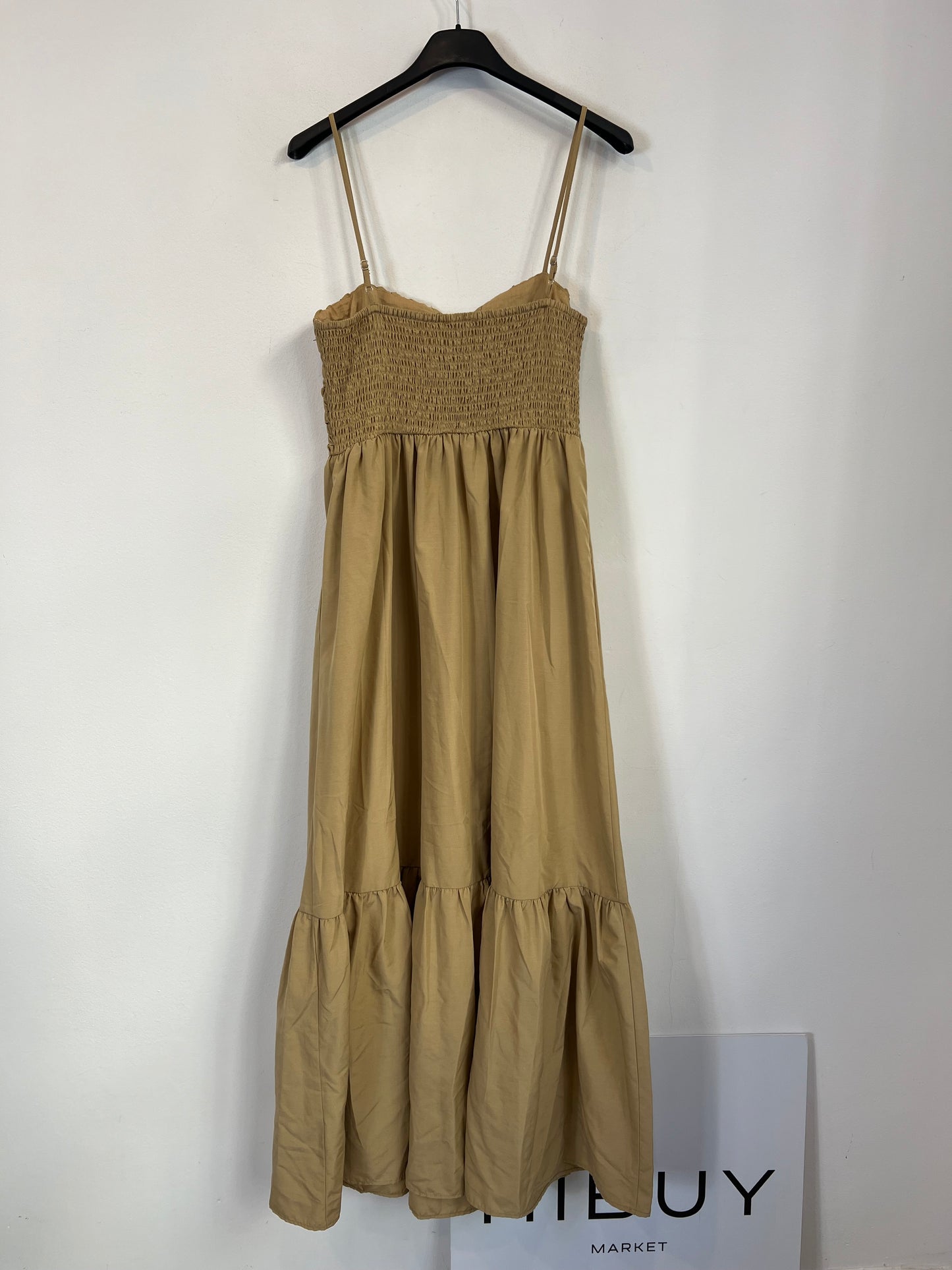 ZARA. Vestido largo beige nido abeja T.s