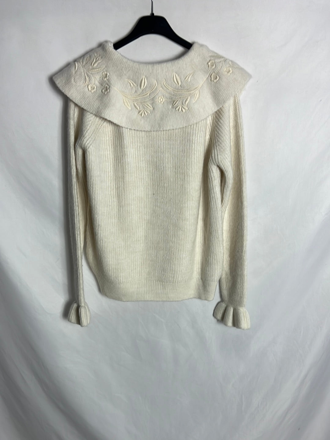 ZARA. jersey beige bordado T.s