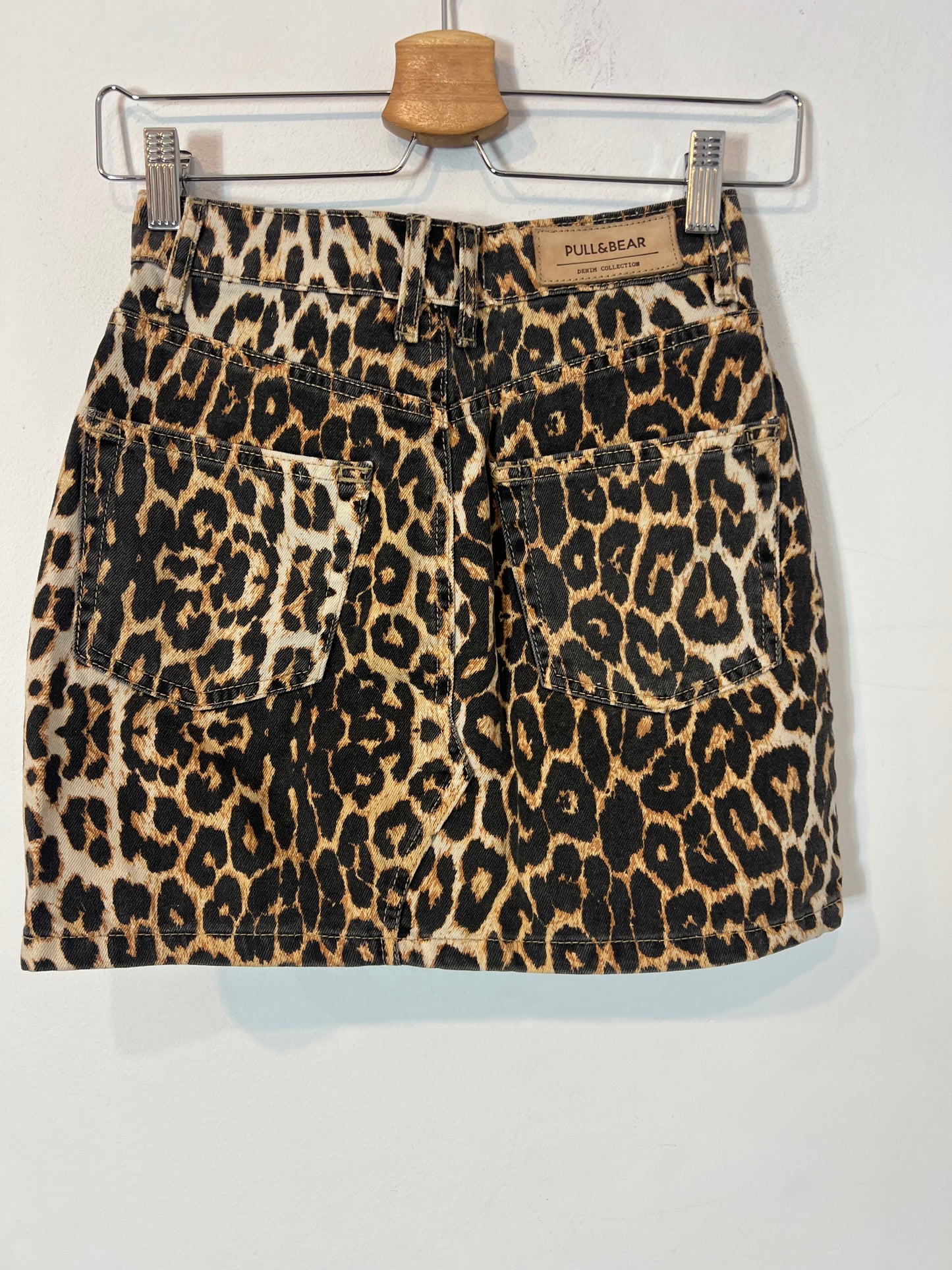 PULL & BEAR. Animal print denim skirt. T.S.
