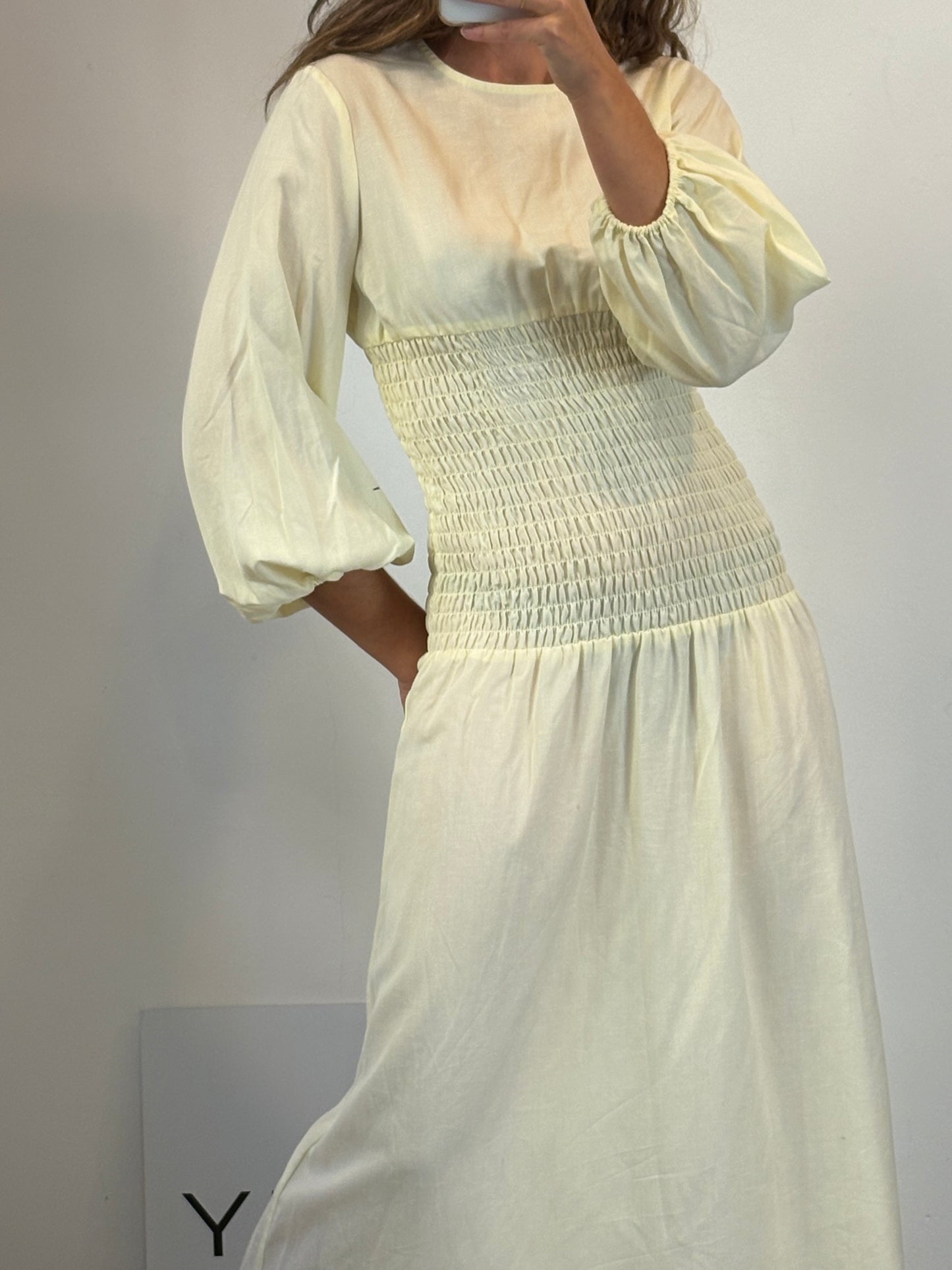 SIMORRA. Vestido amarillo con lino T.38