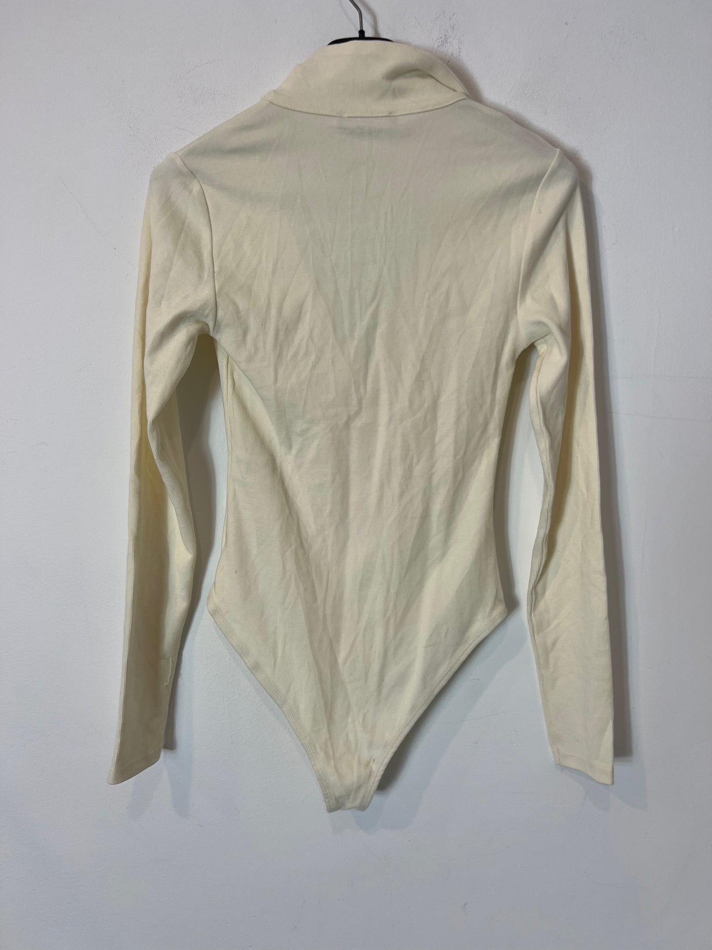 ZARA. Body color crudo canalé. T L (s/m)