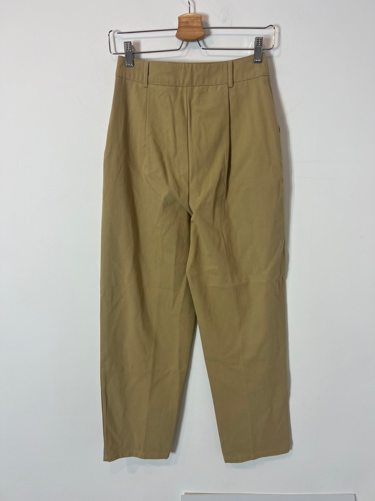 OTRAS. Pantalón slouchy beige . T XS