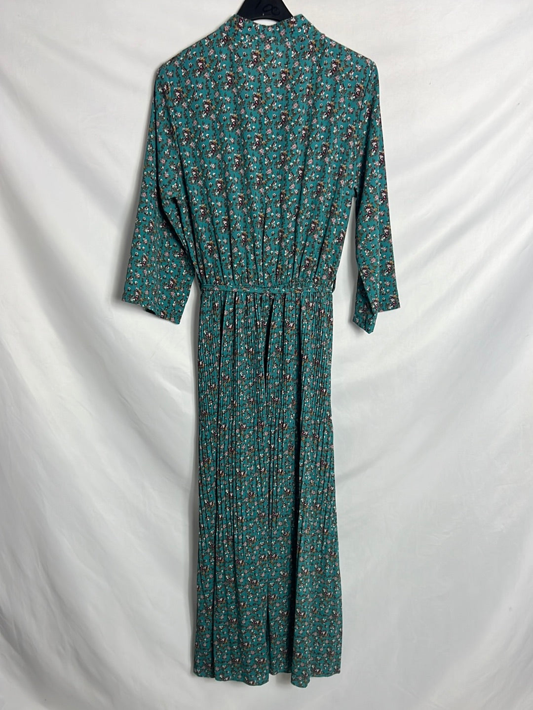 OTHERS. Pleated floral midi dress. TS