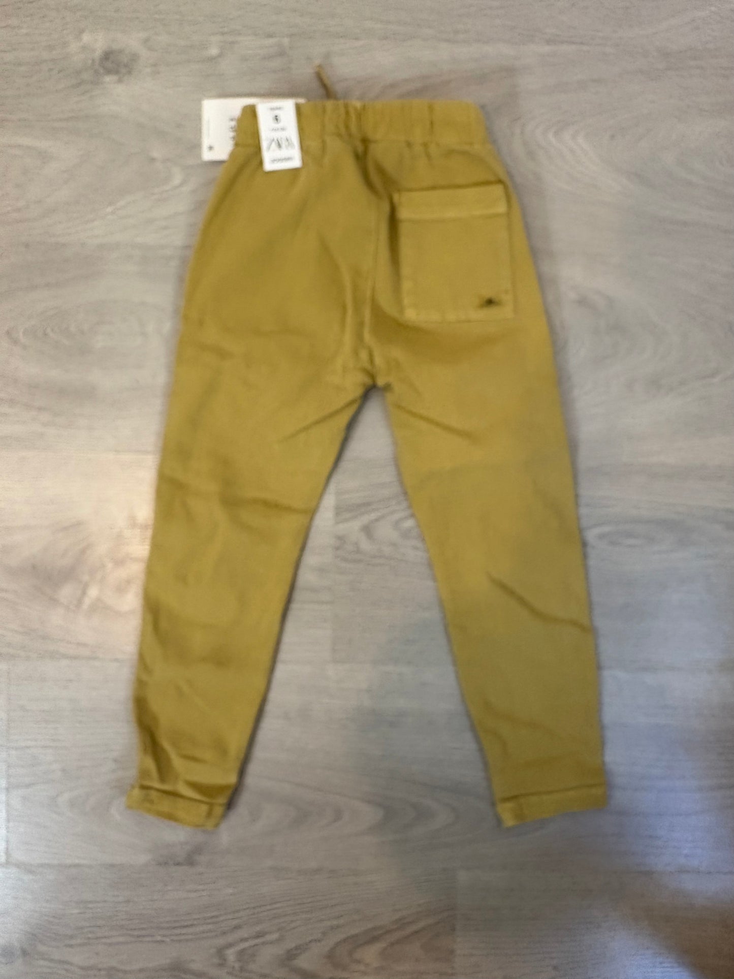 ZARA. Camel trousers with elastic waist. Size 6 years