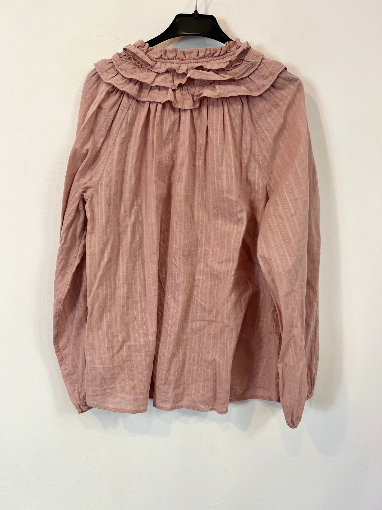 CORTEFIEL. Pink ruffled Ts blouse