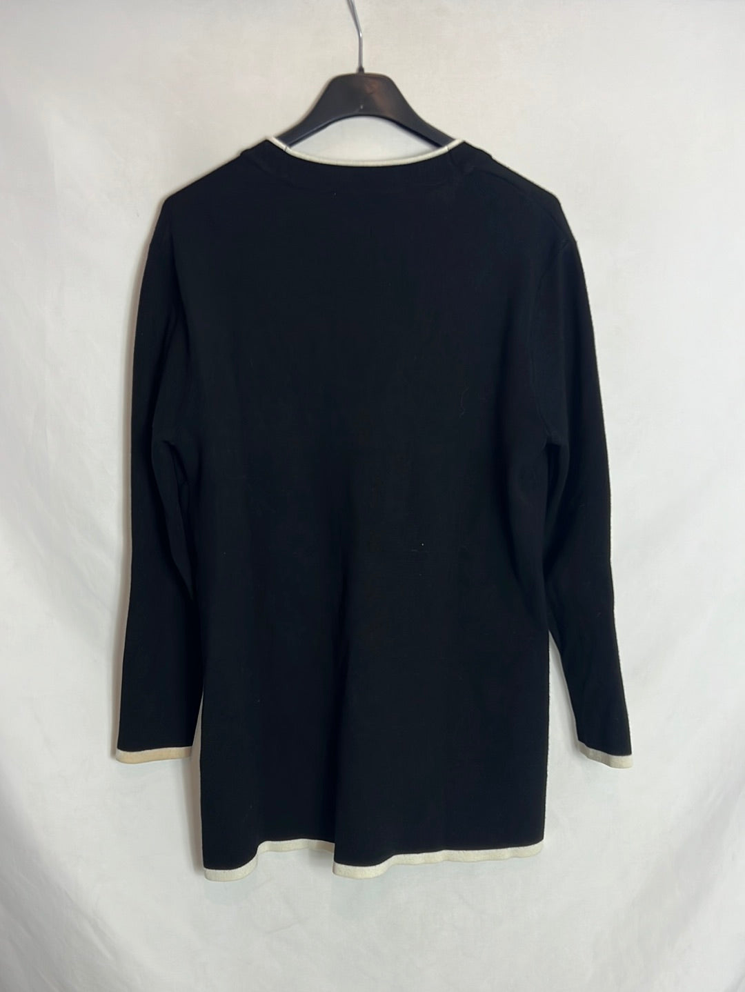 ZARA. Cárdigan negro botones T.s