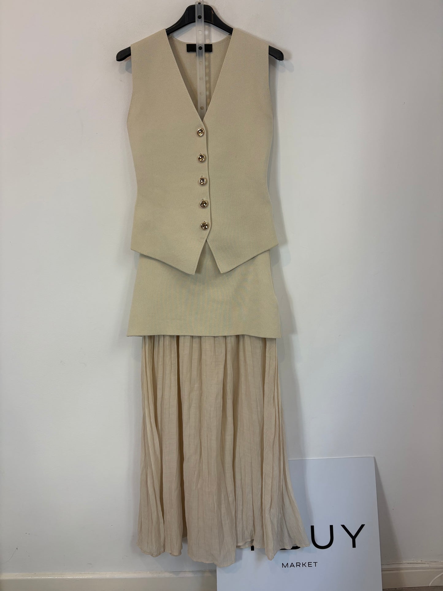 ZARA. Falda midi beige doble textura. T S