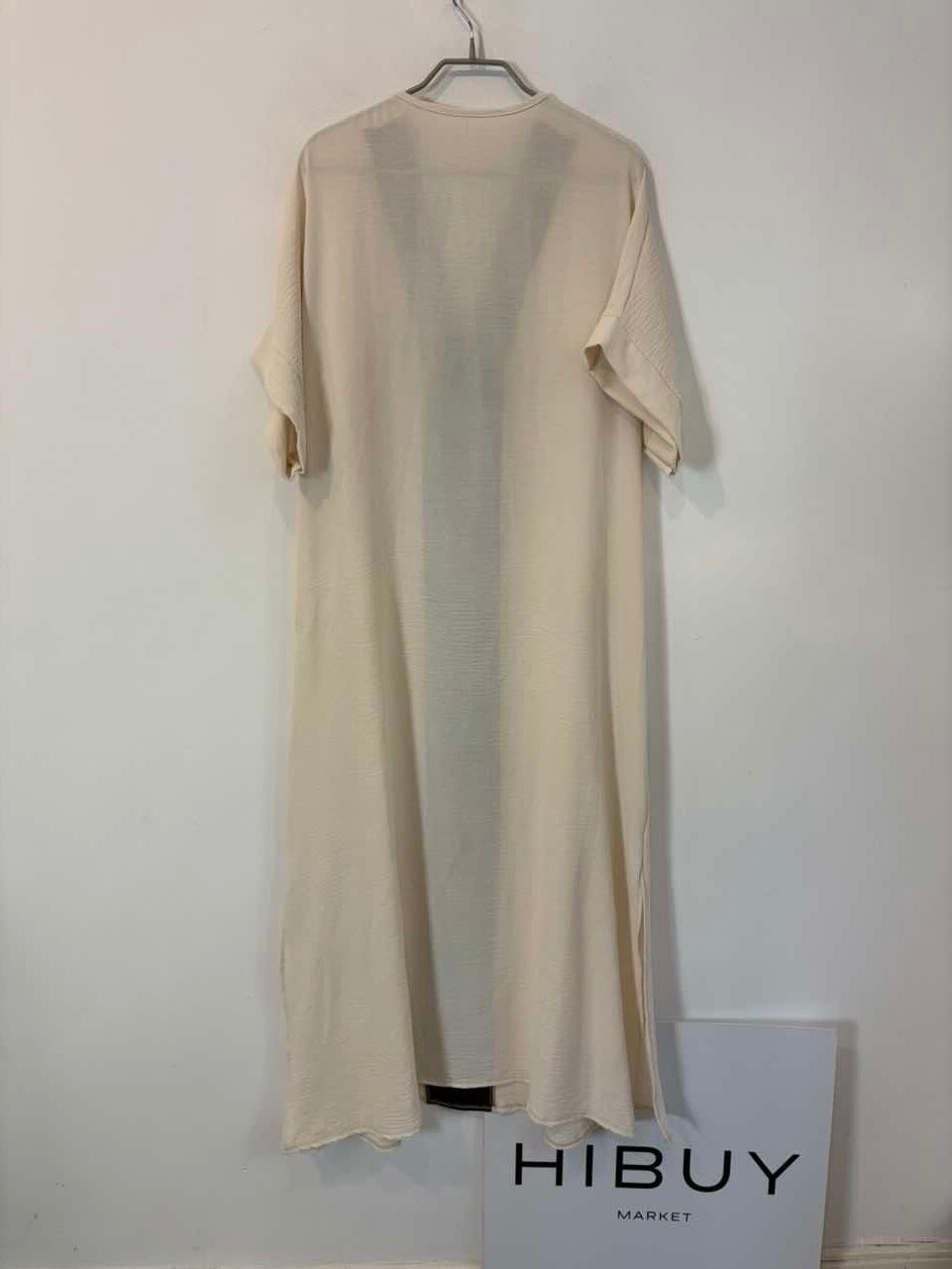 Vestido largo color crudo fluido