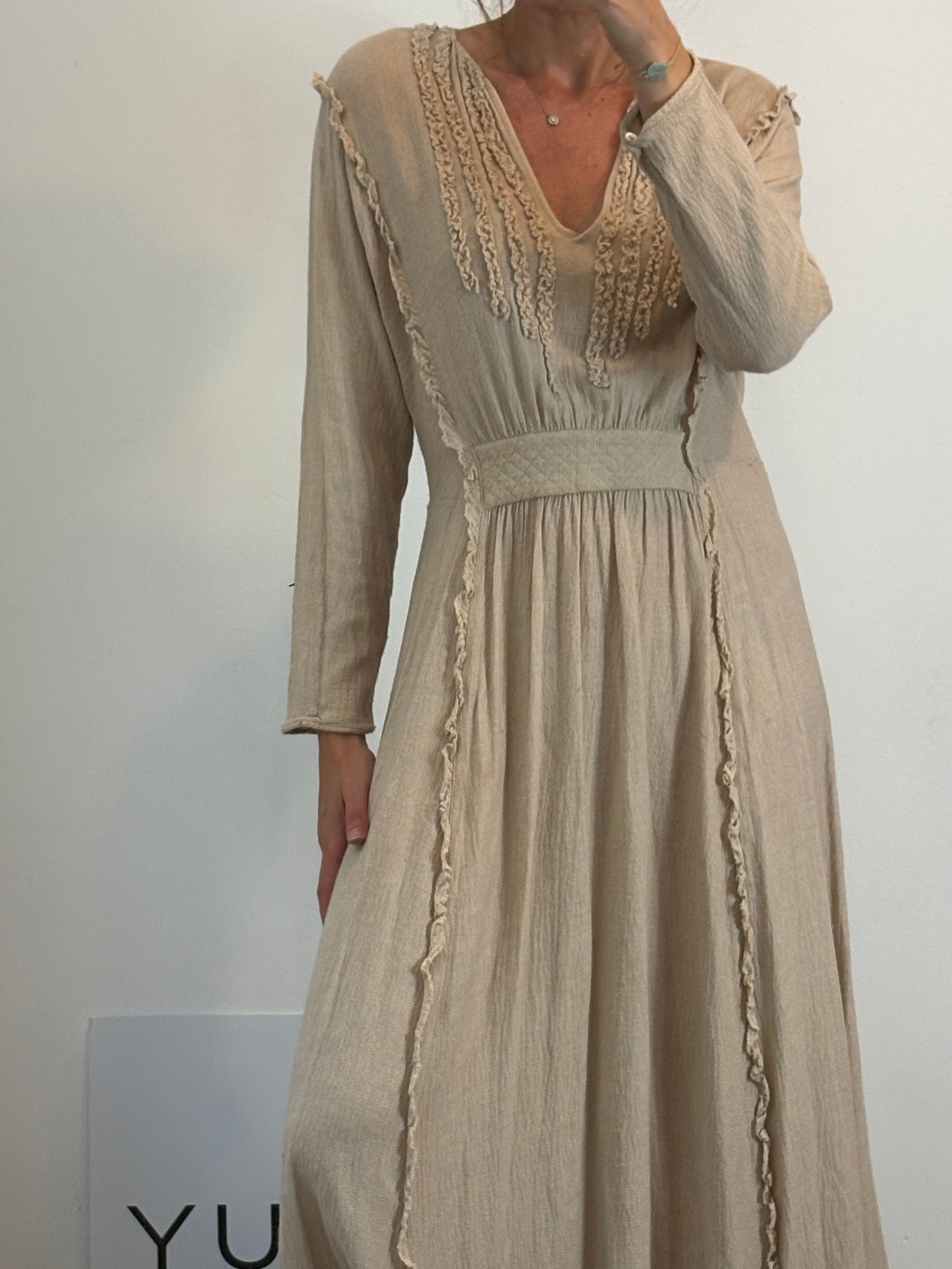 MASSIMO DUTTI . Vestido largo corto arena. T S (M)