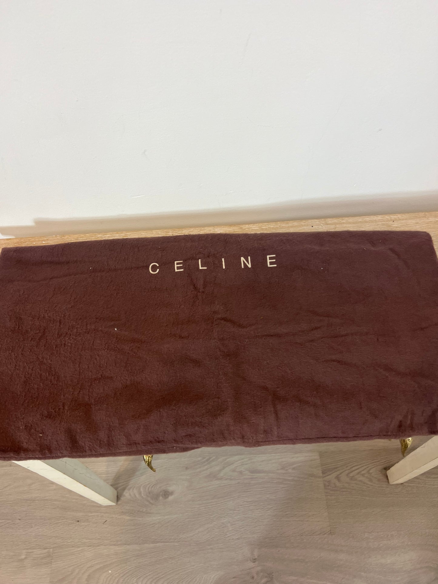 CELINE. Bolso negro piel mediano