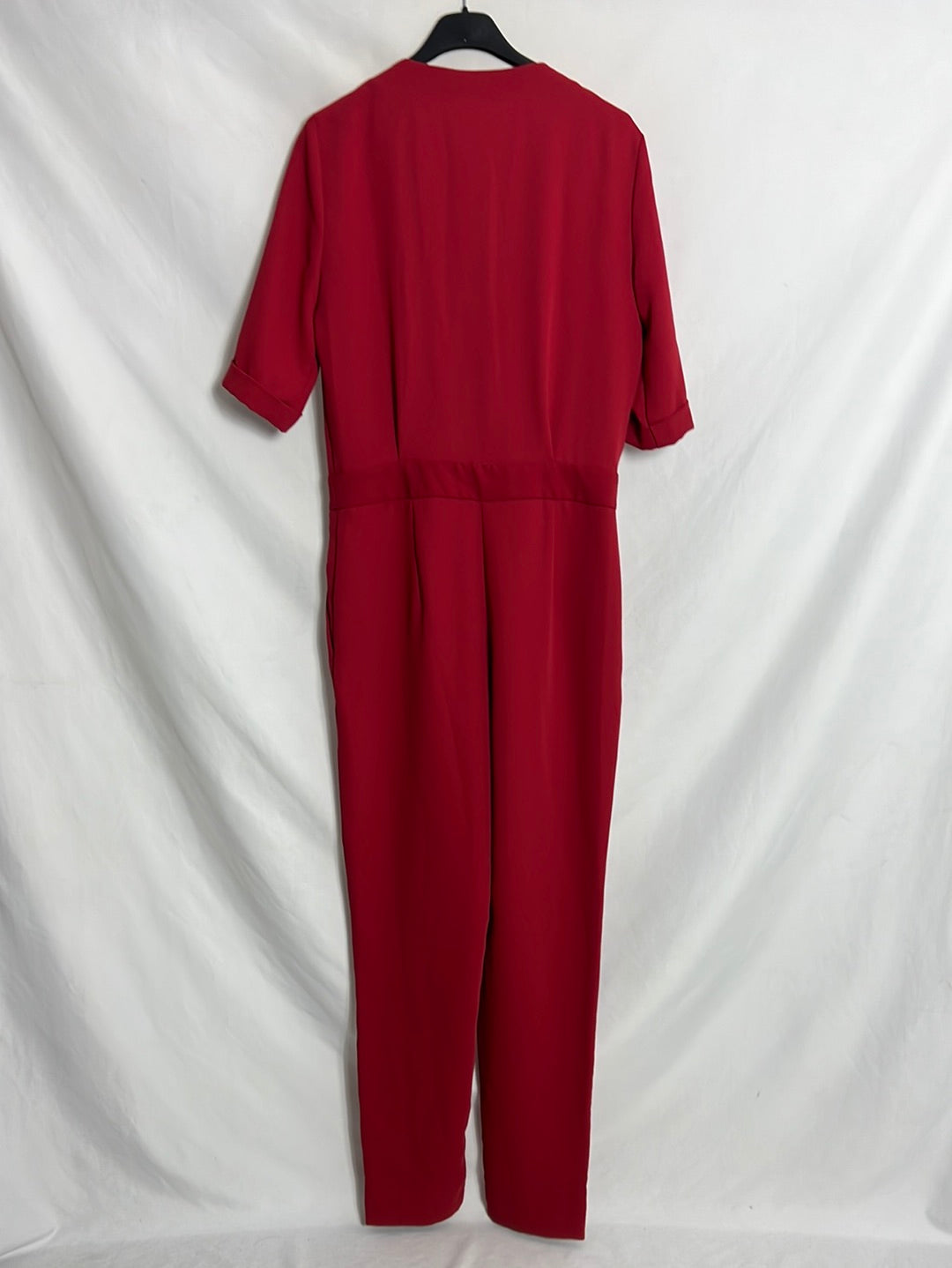 MANGO. Mono largo rojo. T M