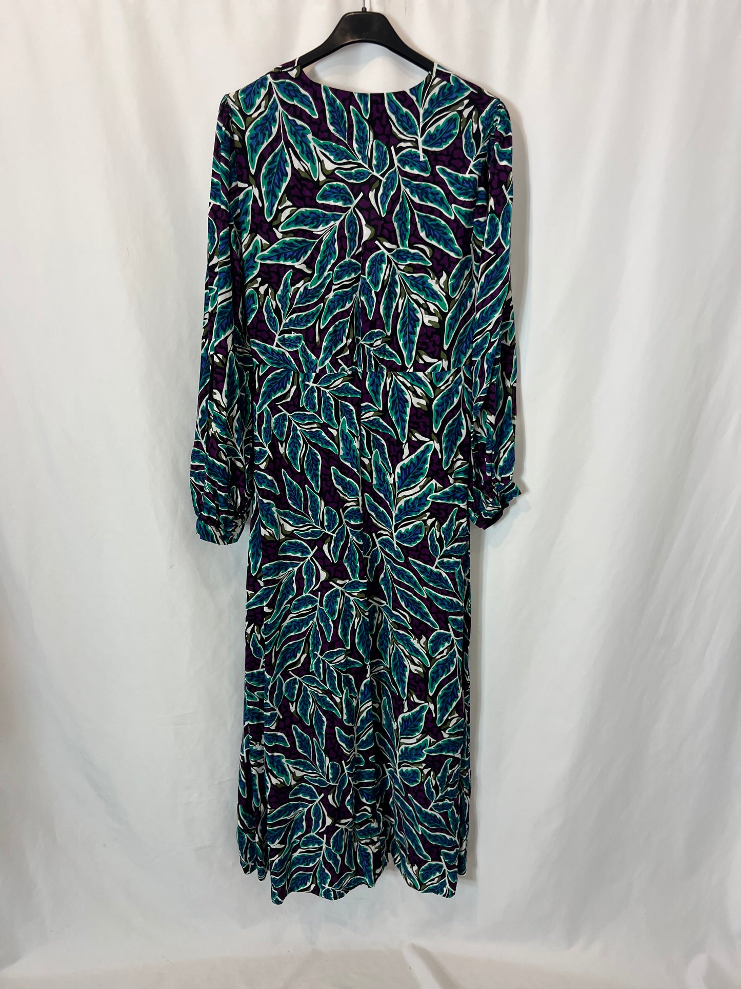 SFERA. Long printed Ts dress