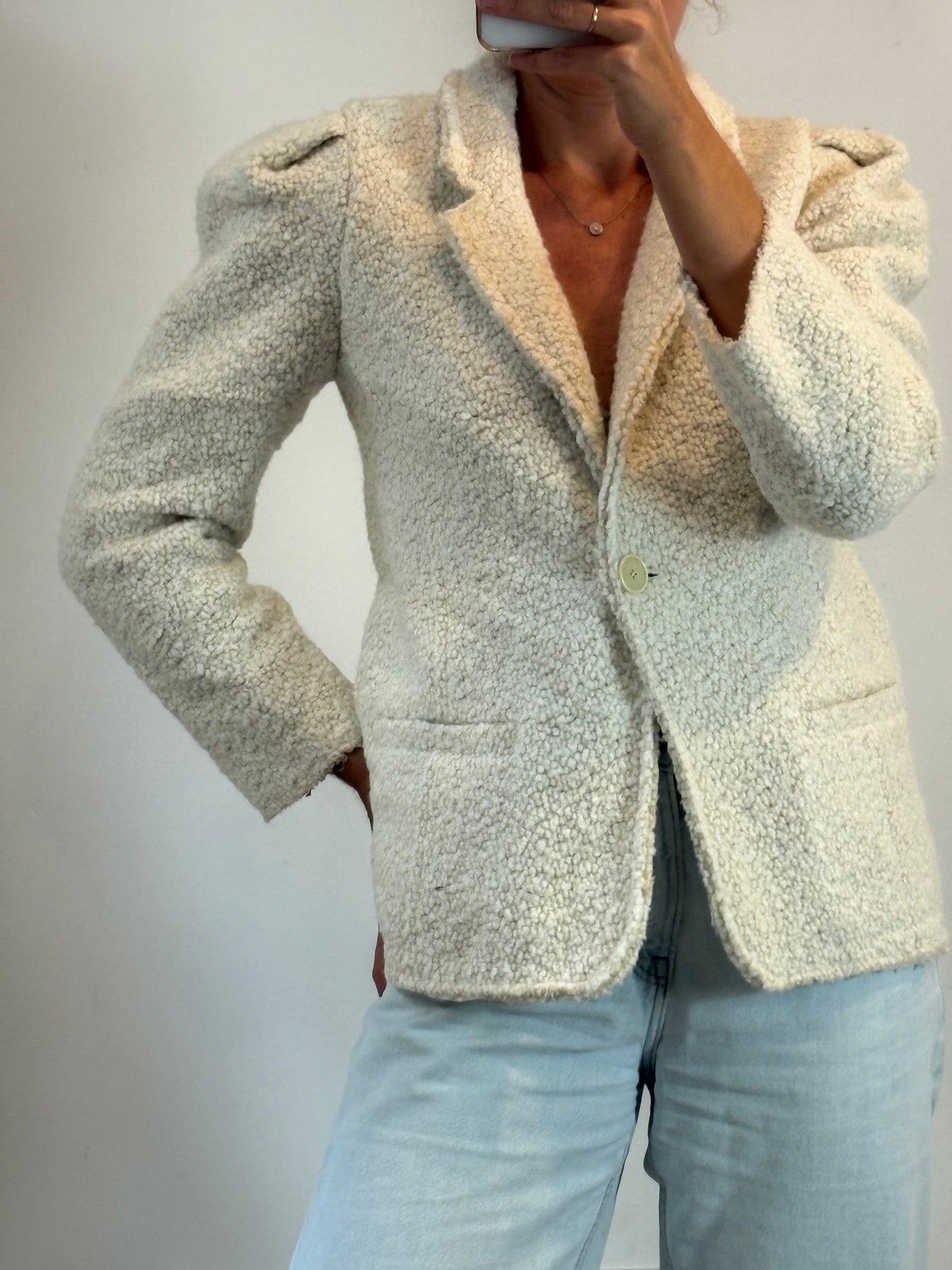 ISABEL MARANT. Blazer borrego detalle manga