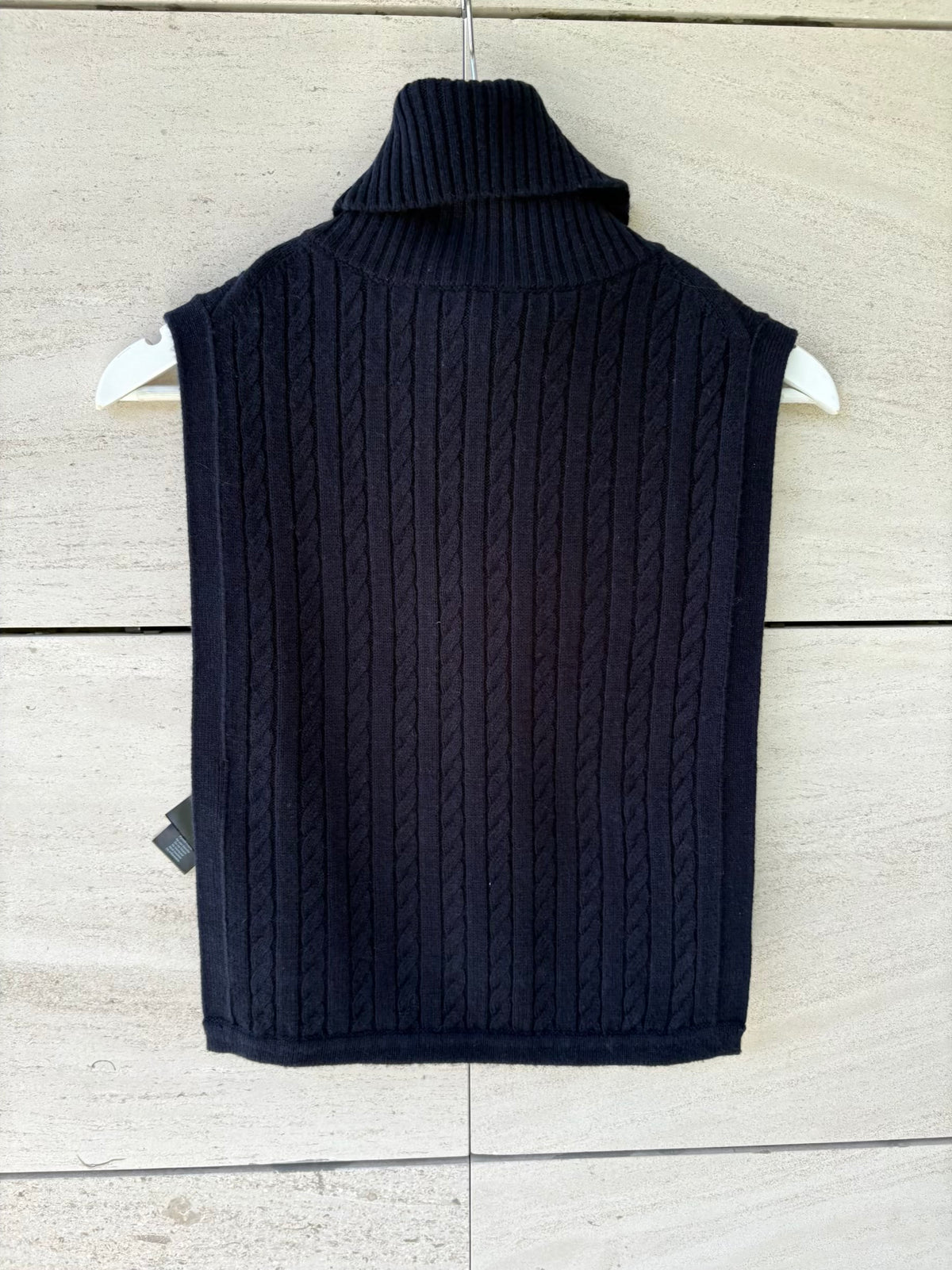 TARA JARMON. Pechera azul lana merino